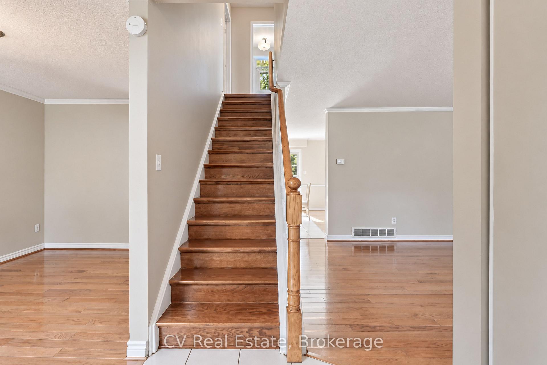 Photo 20 of 1025 Maclean Street, Innisfil, Alcona — HOMEH
