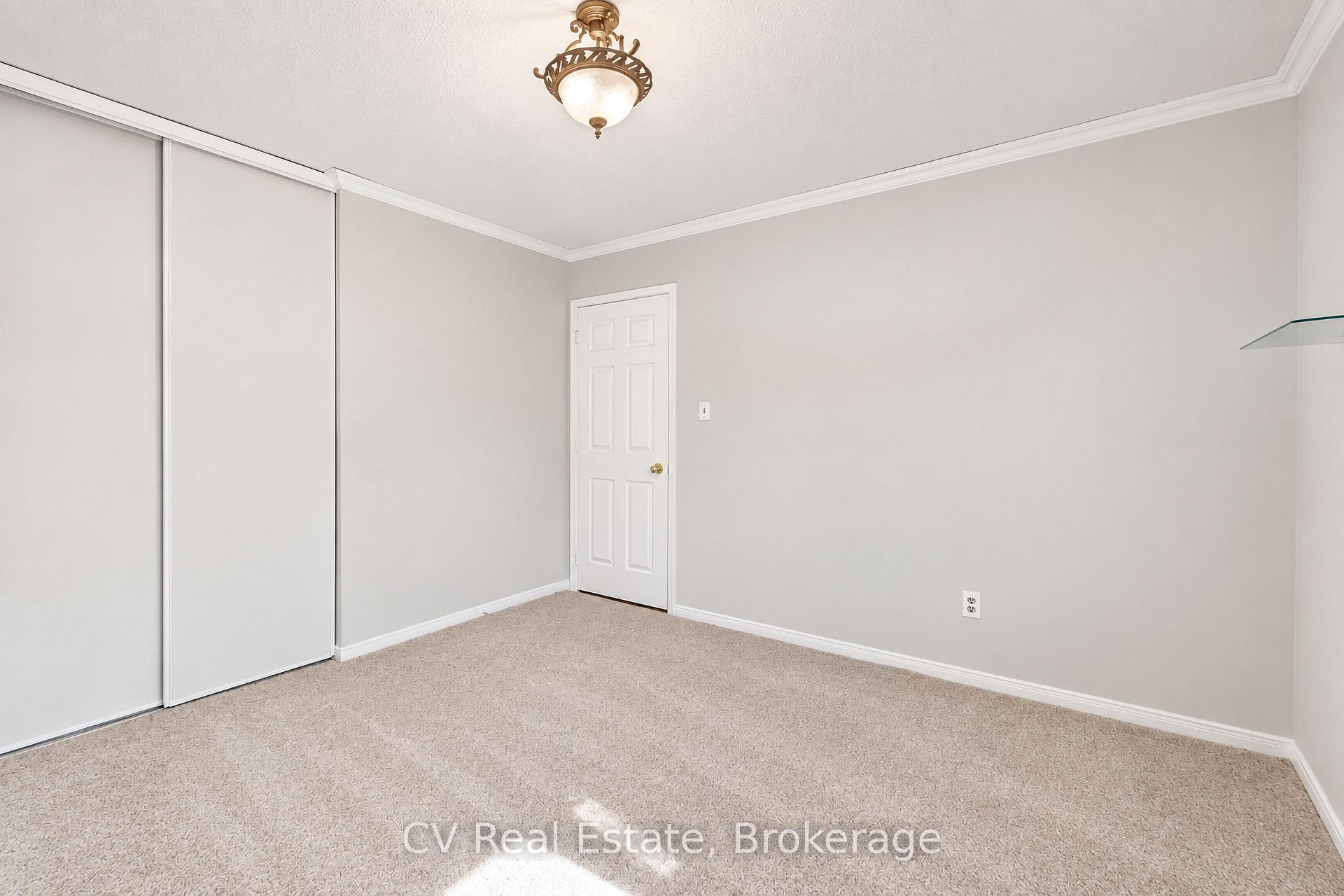 Photo 25 of 1025 Maclean Street, Innisfil, Alcona — HOMEH