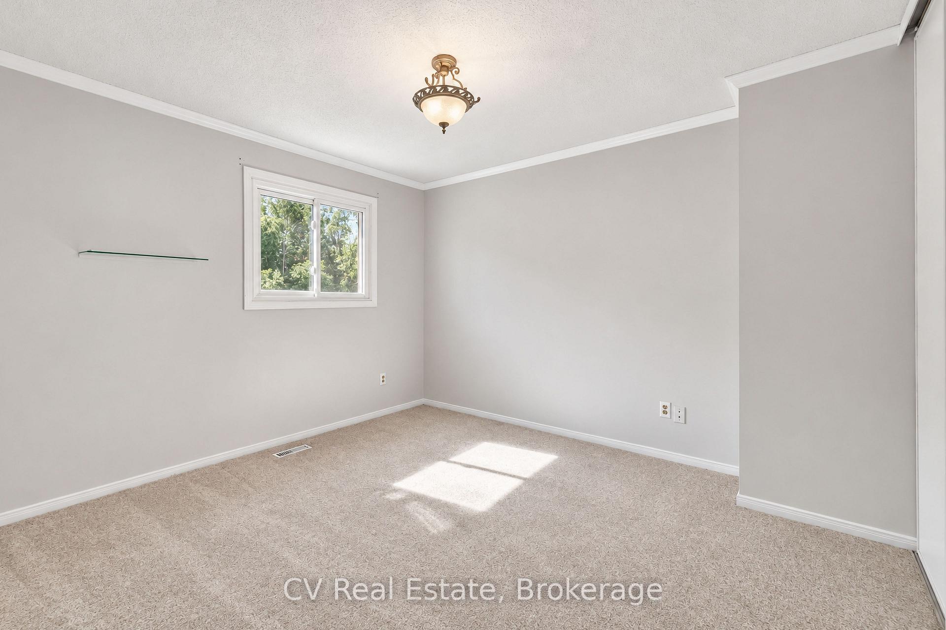 Photo 26 of 1025 Maclean Street, Innisfil, Alcona — HOMEH