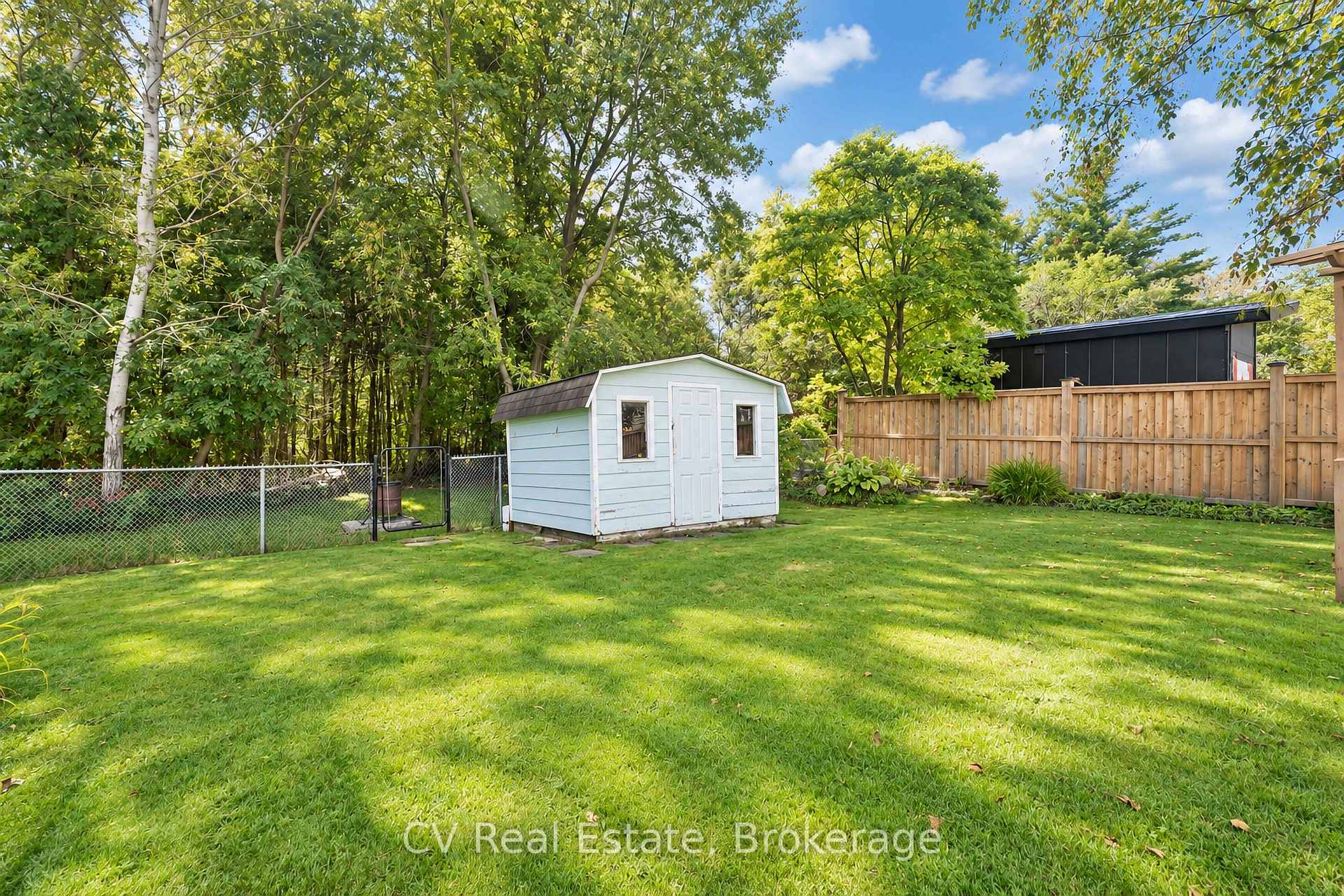 Photo 41 of 1025 Maclean Street, Innisfil, Alcona — HOMEH