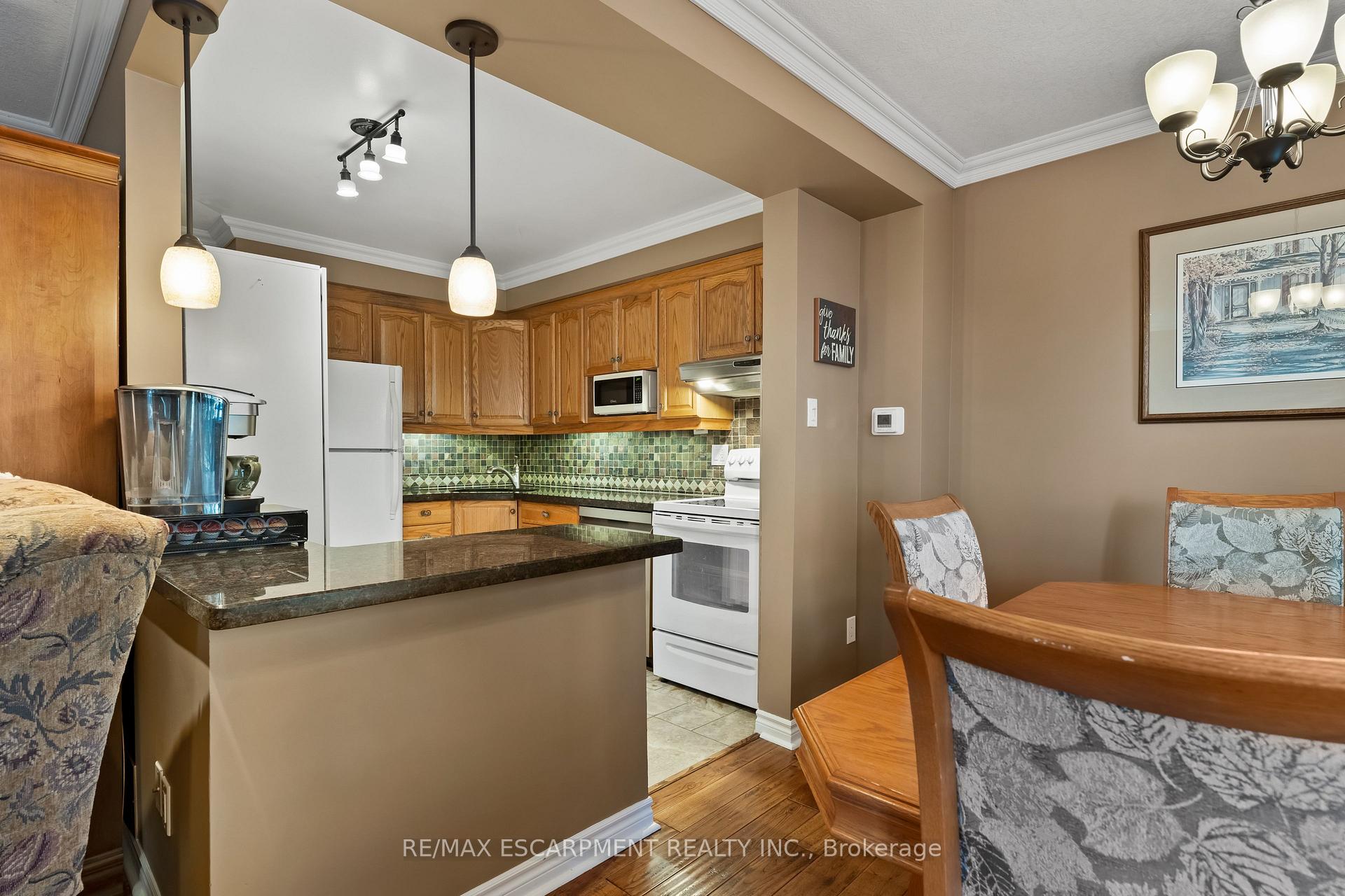 Photo 14 of Unit 16, 79 Braeheid Avenue, Hamilton, Waterdown — HOMEH