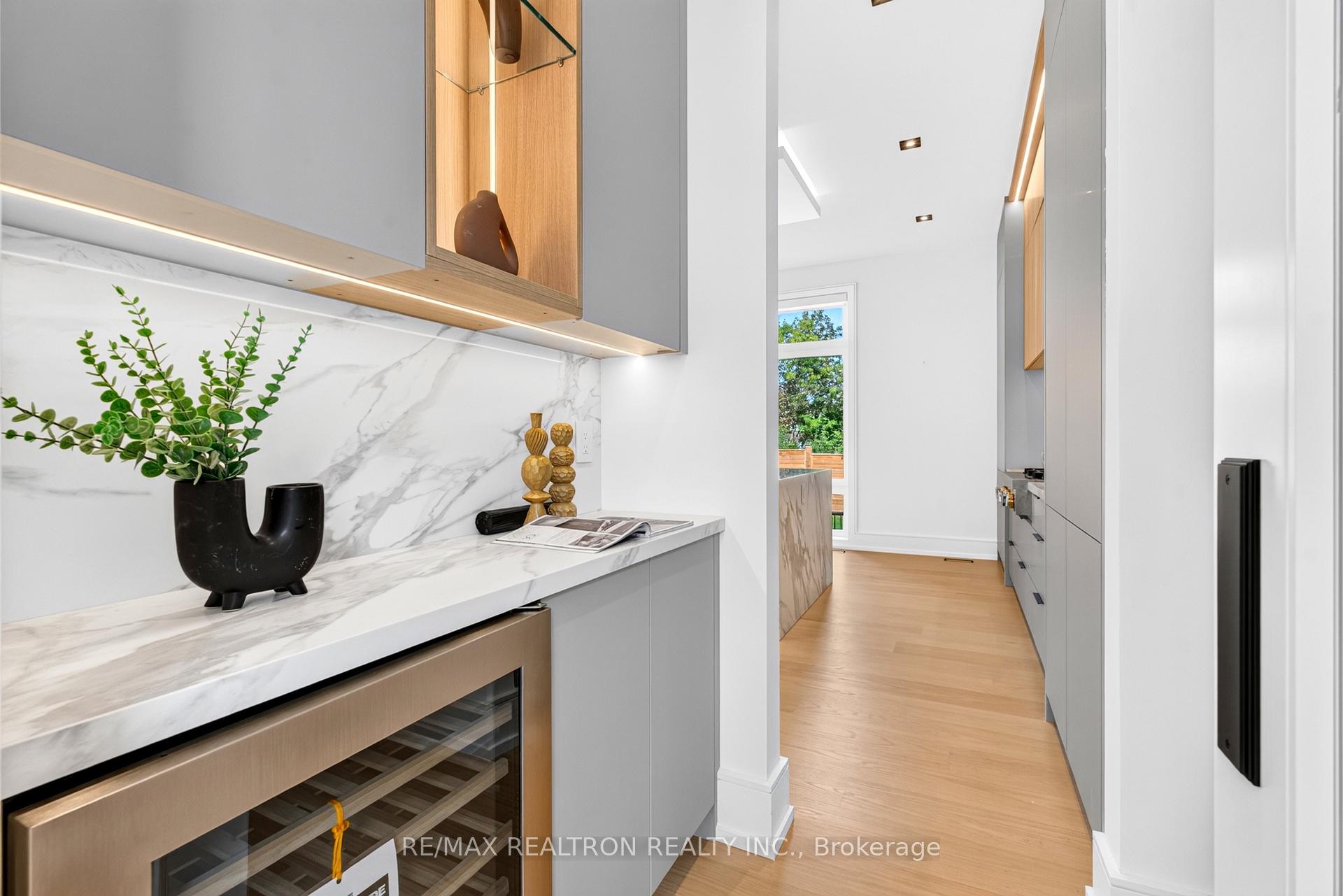 Photo 13 of 259 Ruggles Avenue, Richmond Hill, Harding — HOMEH