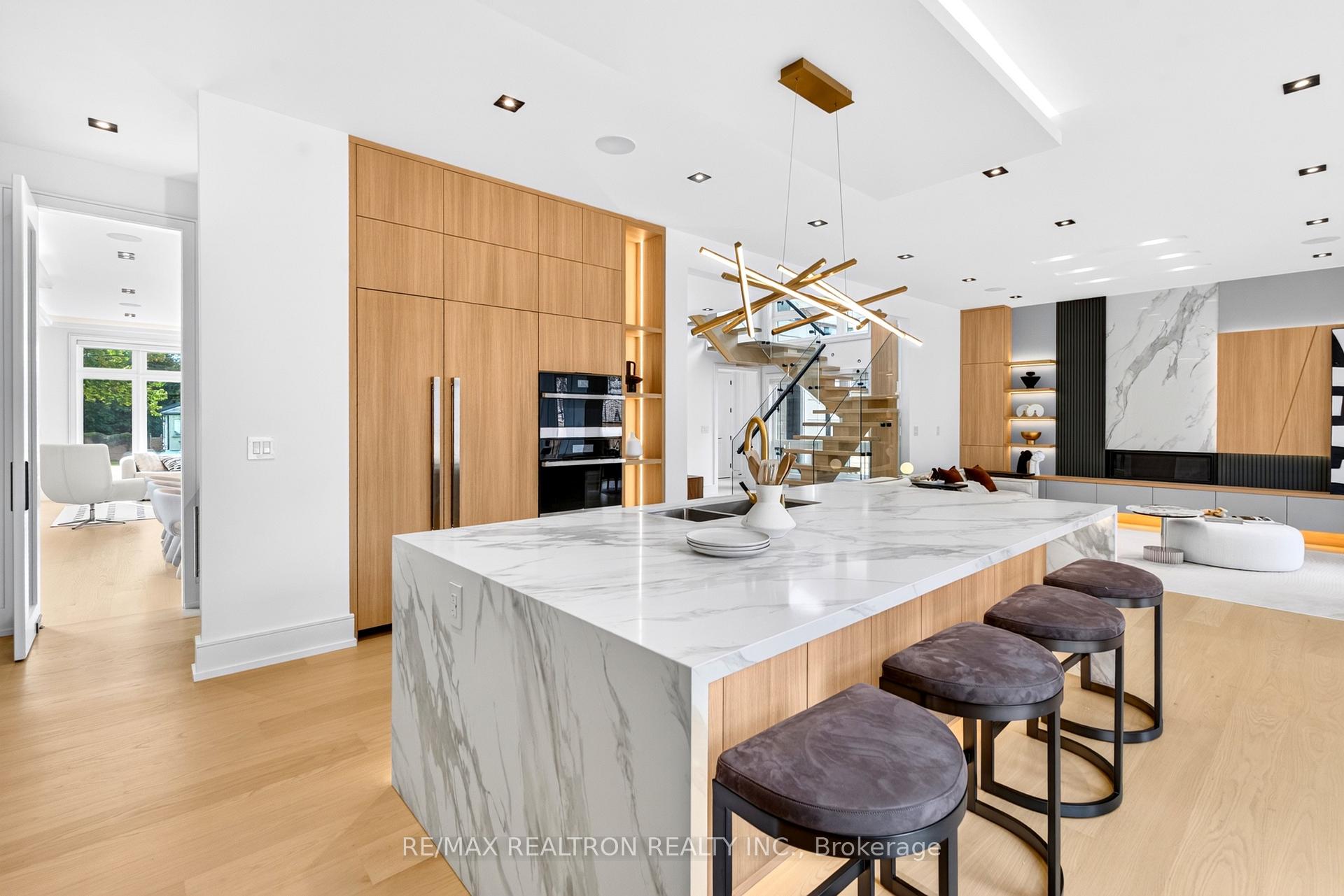 Photo 17 of 259 Ruggles Avenue, Richmond Hill, Harding — HOMEH