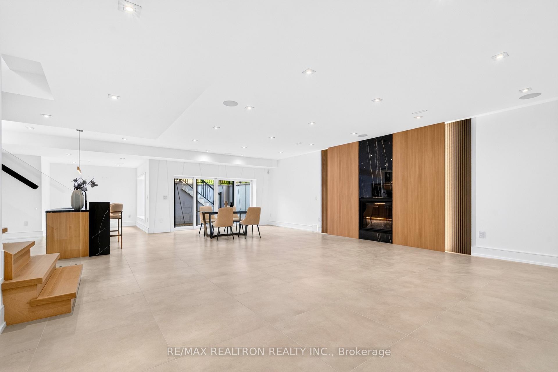 Photo 42 of 259 Ruggles Avenue, Richmond Hill, Harding — HOMEH
