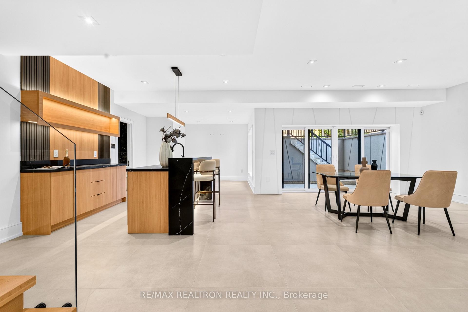 Photo 43 of 259 Ruggles Avenue, Richmond Hill, Harding — HOMEH