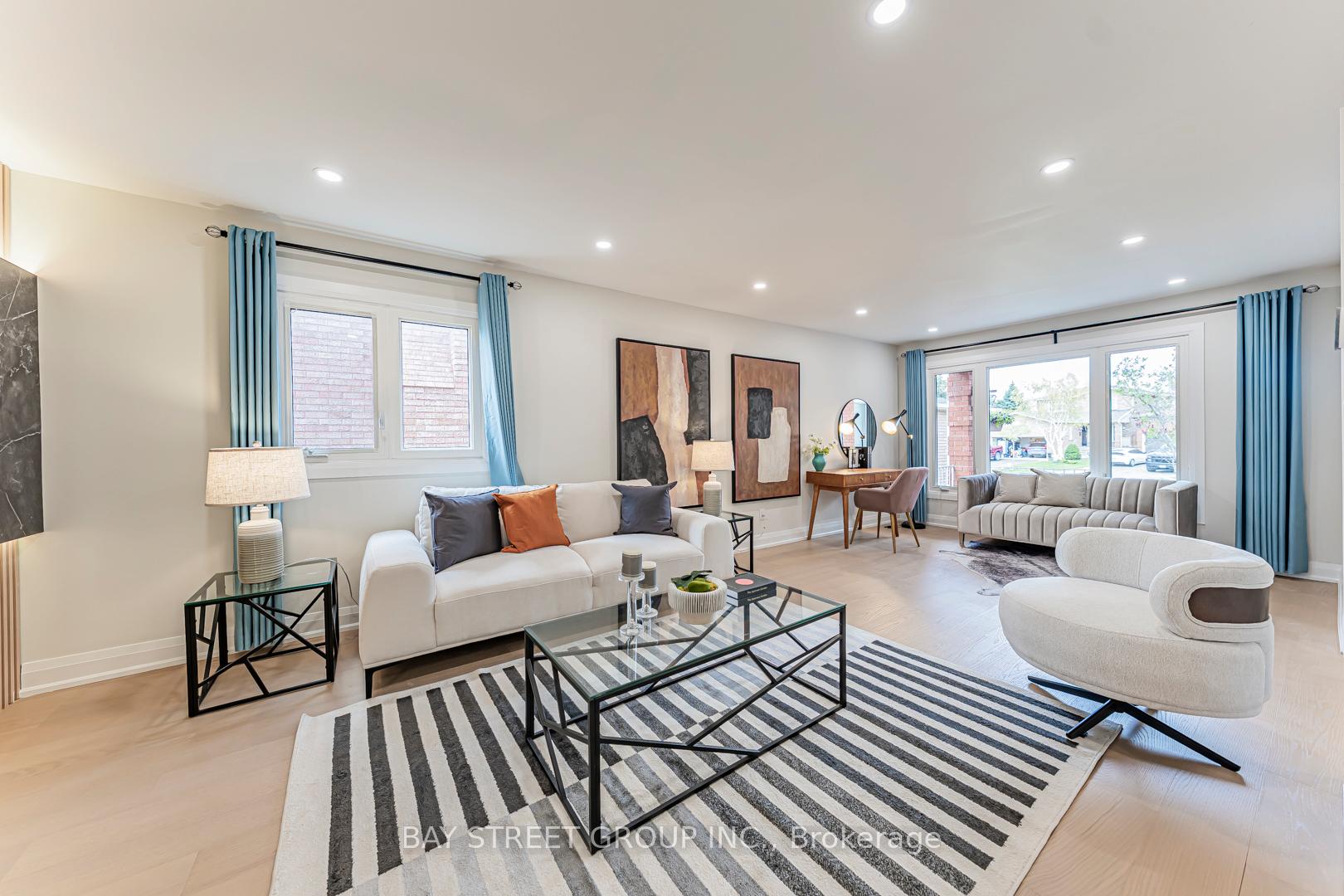 Photo 3 of 146 Cabinet Crescent, Vaughan, West Woodbridge — HOMEH