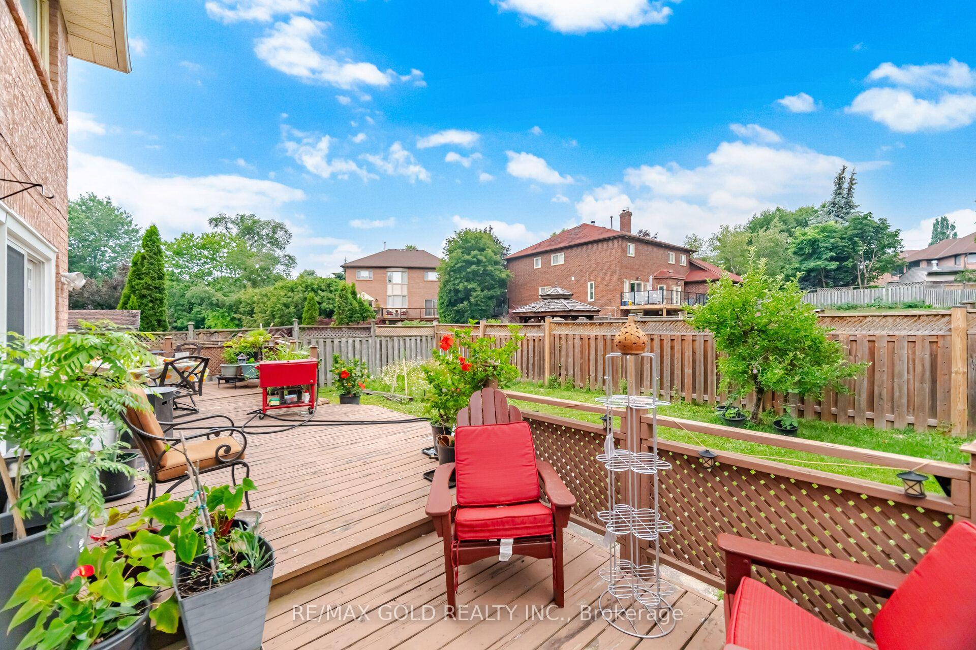Photo 39 of 40 Kenpark Avenue, Brampton, Snelgrove — HOMEH