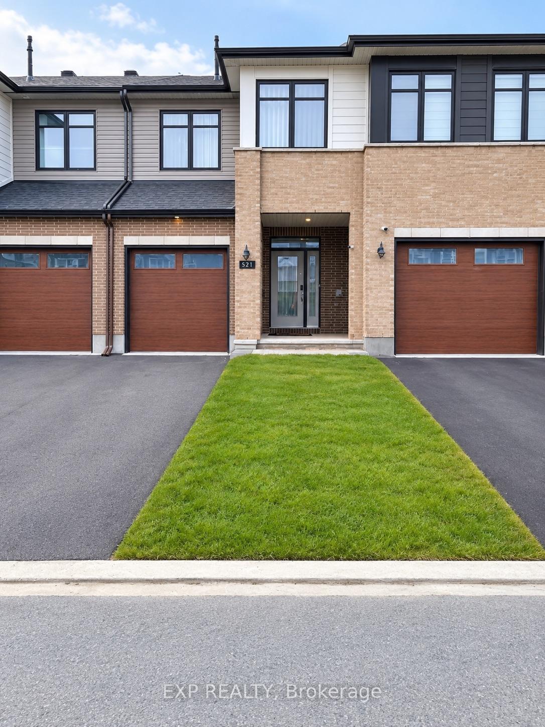 Photo 1 of 521 Sonmarg Crescent, Ottawa, Barrhaven - Half Moon Bay — HOMEH