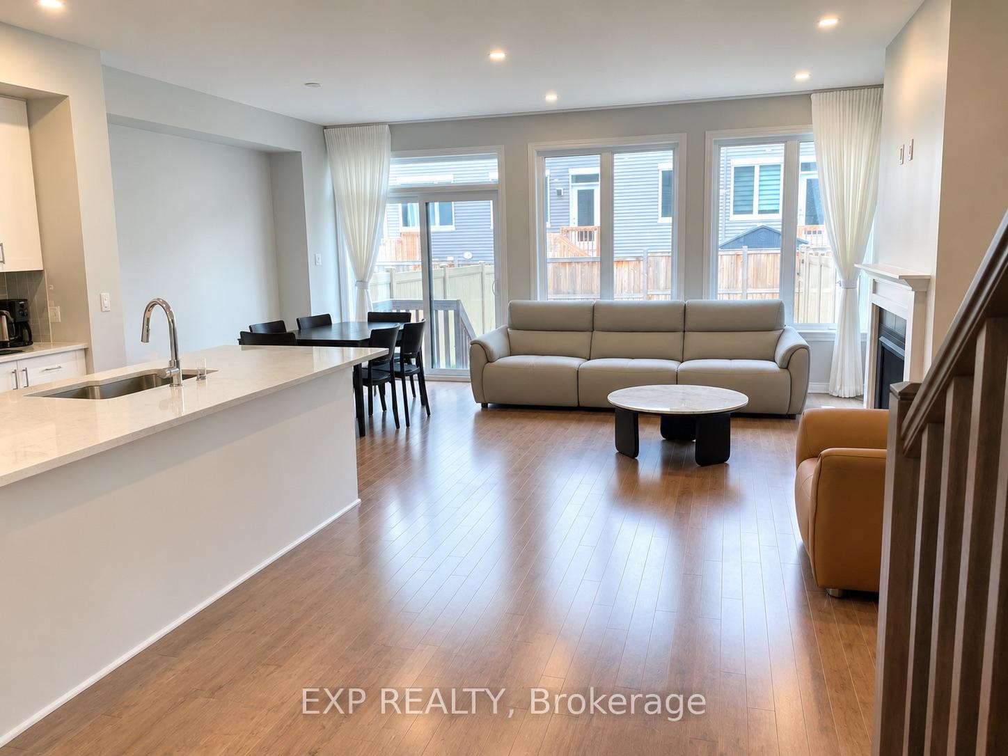 Photo 9 of 521 Sonmarg Crescent, Ottawa, Barrhaven - Half Moon Bay — HOMEH