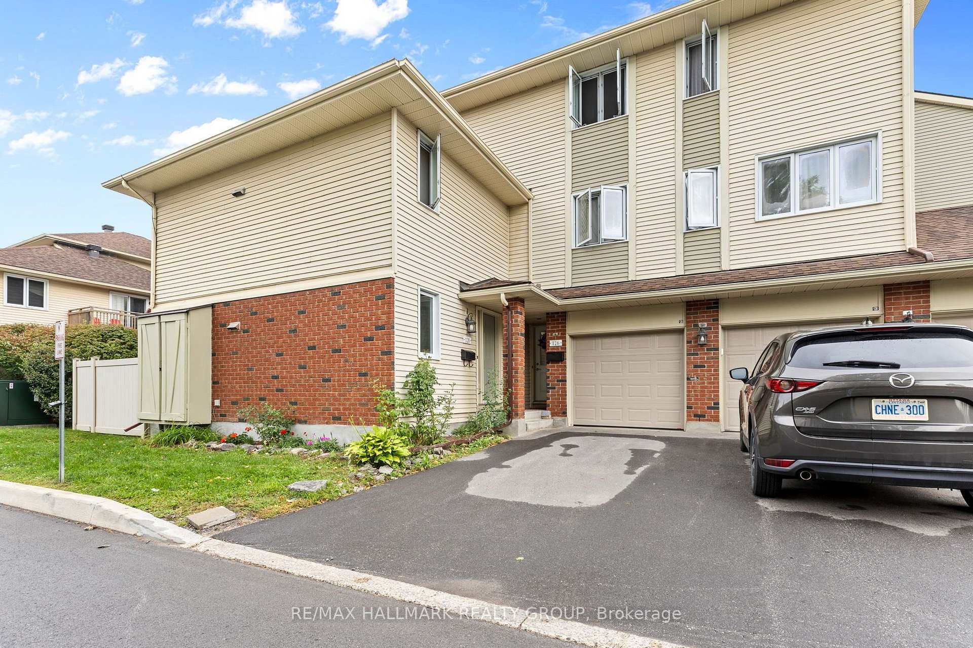 Photo 1 of Unit 50, 126 Rushford Private, Ottawa, Hunt Club Park/Greenboro — HOMEH