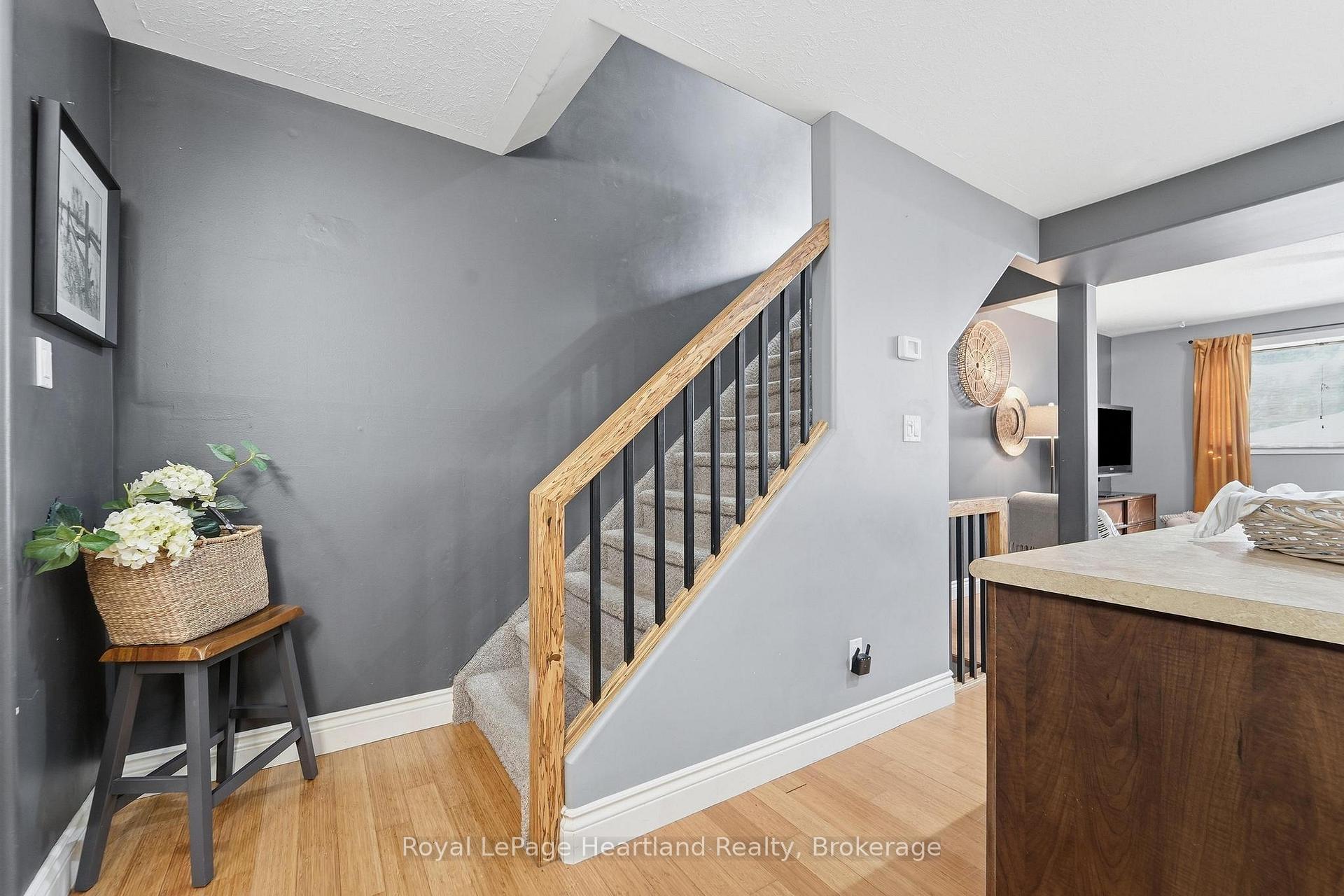 Photo 8 of 114 Bennett Street E, Goderich, Goderich (Town) — HOMEH