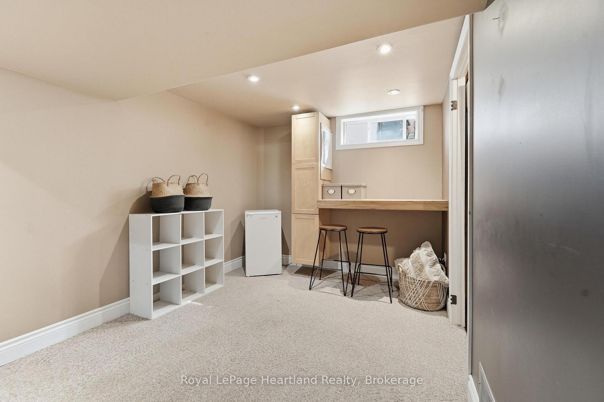Photo 24 of 114 Bennett Street E, Goderich, Goderich (Town) — HOMEH