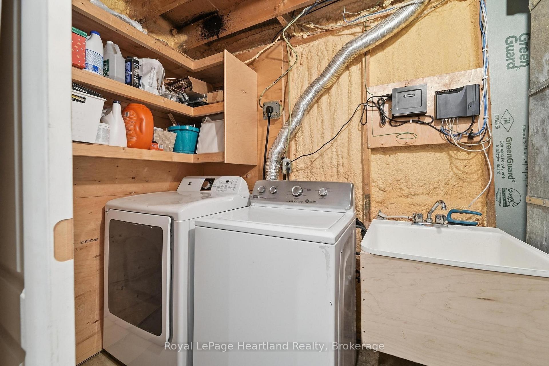 Photo 26 of 114 Bennett Street E, Goderich, Goderich (Town) — HOMEH