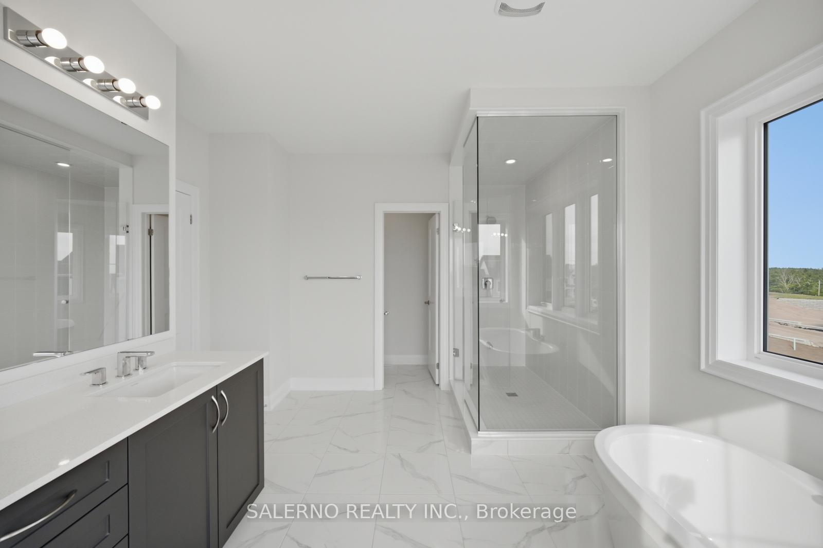 Photo 33 of 12 Pinetree Drive, Oro-Medonte, Rural Oro-Medonte — HOMEH