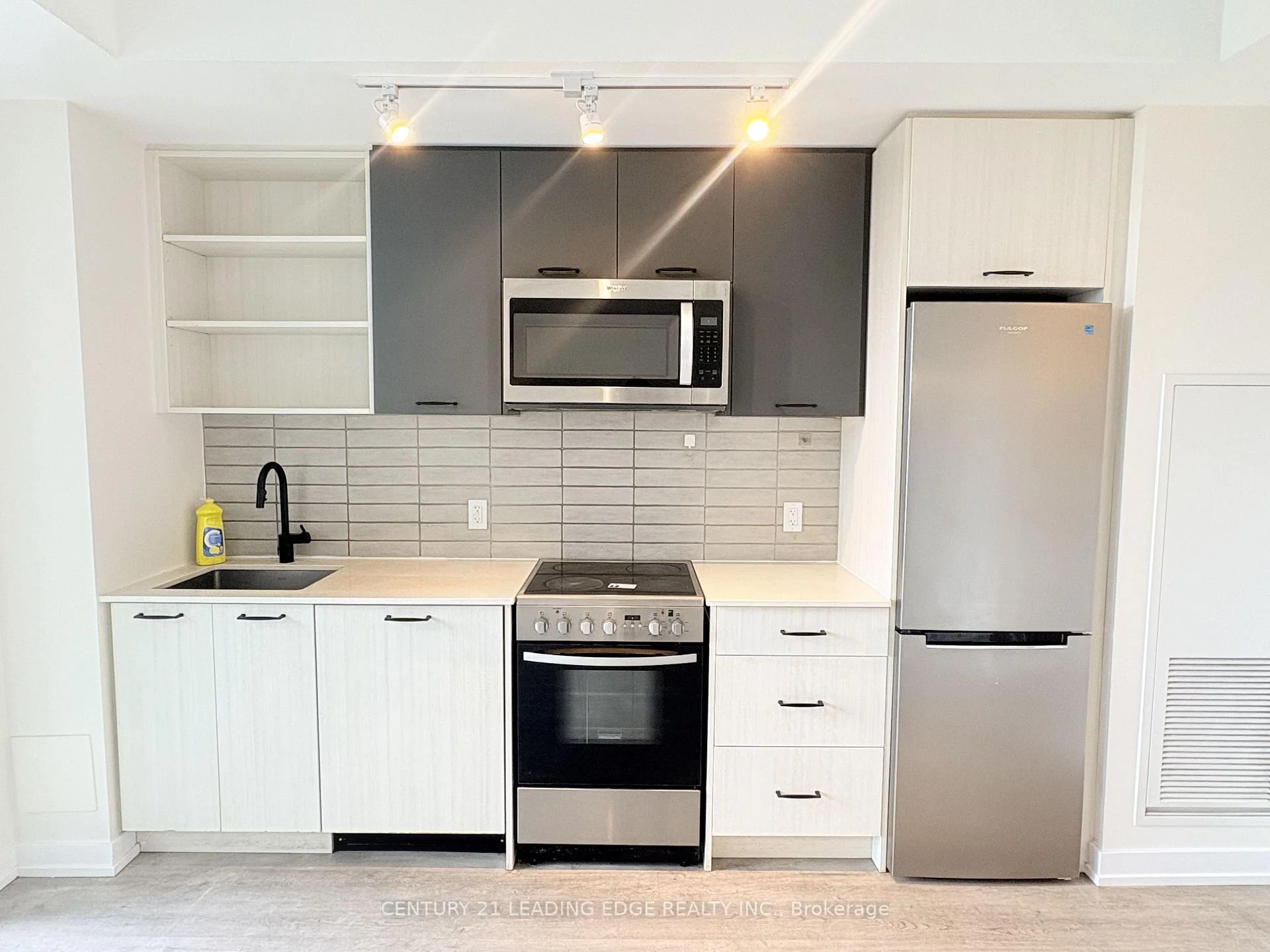 Photo 8 of Unit 515, 2300 St Clair Avenue W, Toronto, Junction Area — HOMEH