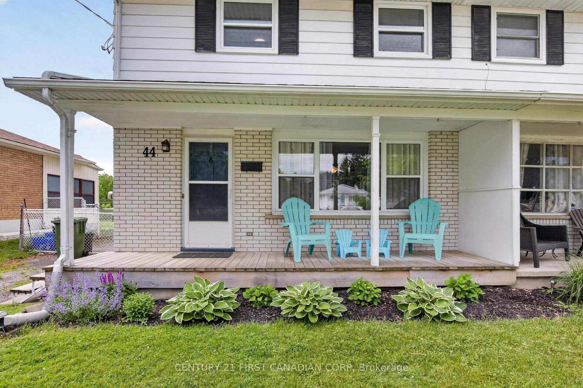 Photo 6 of 44 Hammond Street, St. Thomas — HOMEH