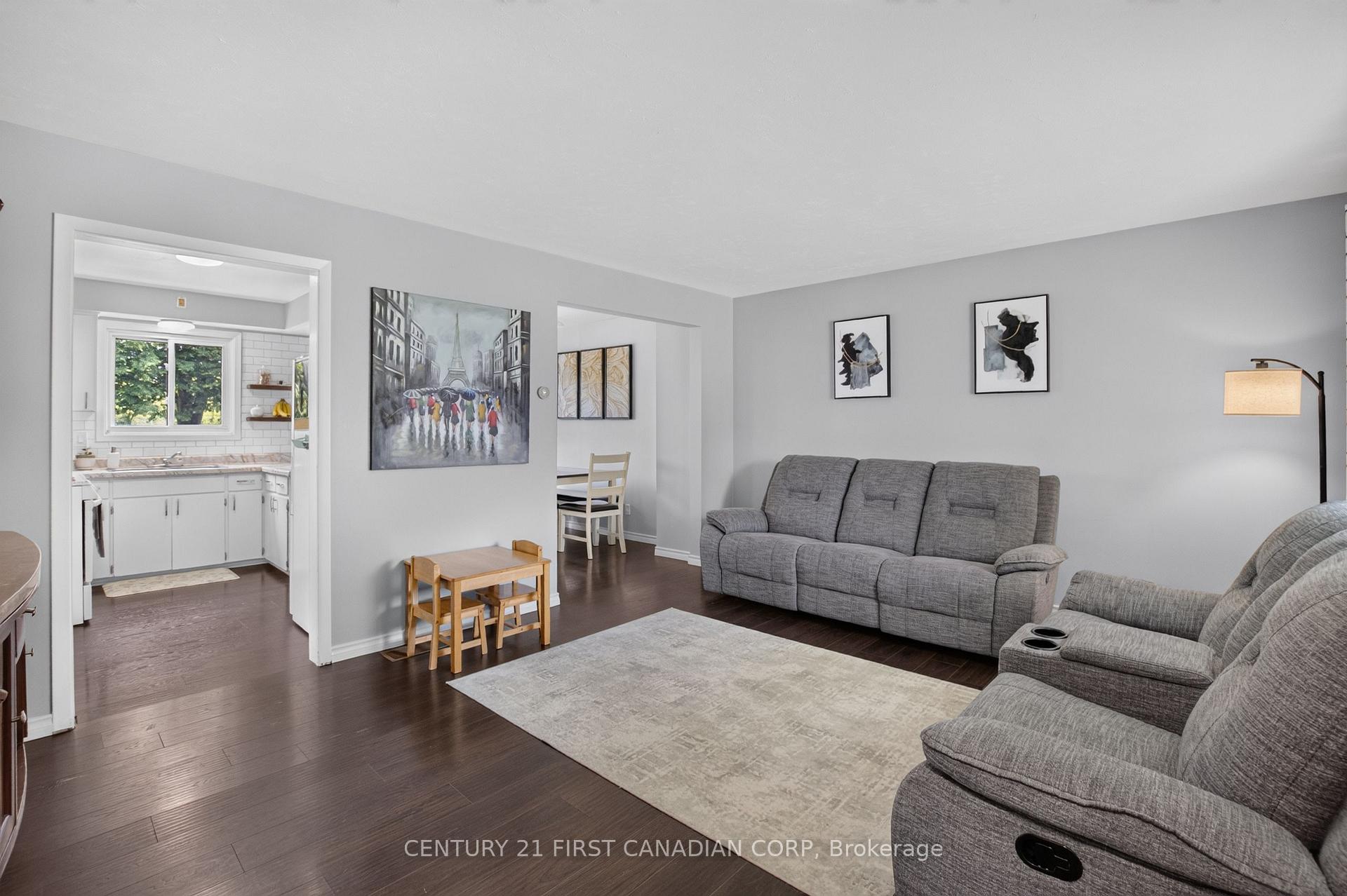 Photo 7 of 44 Hammond Street, St. Thomas — HOMEH