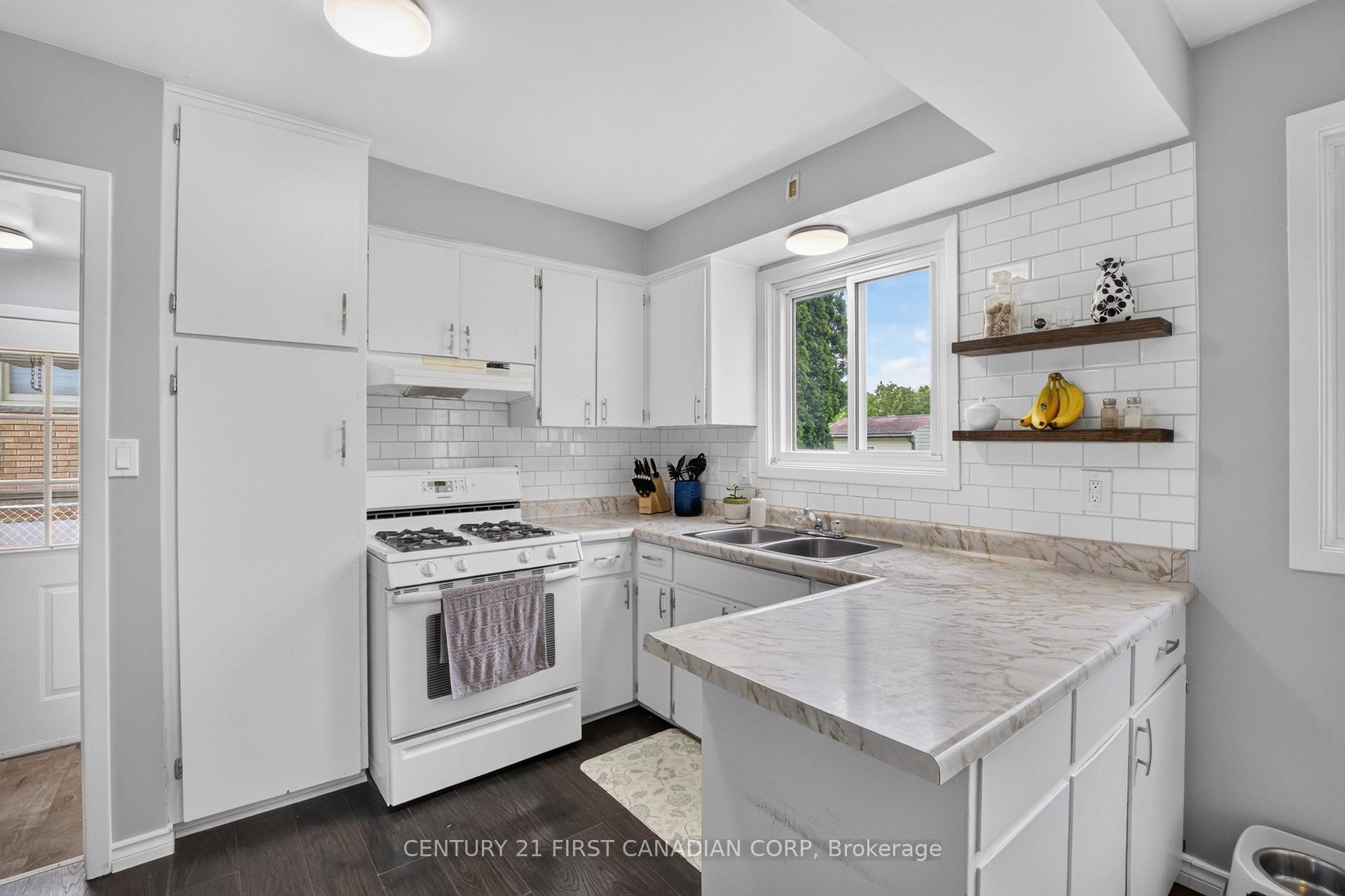 Photo 12 of 44 Hammond Street, St. Thomas — HOMEH