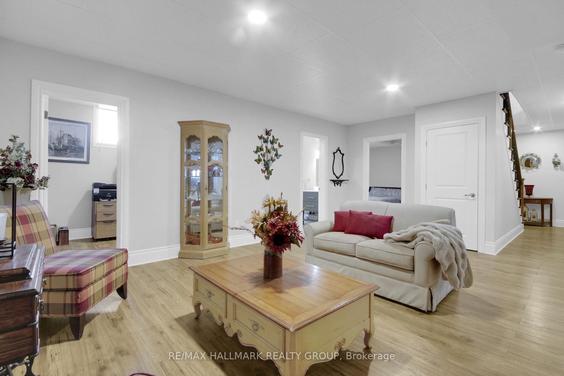 Photo 32 of 7479 Bleeks Road, Ottawa, Munster — HOMEH