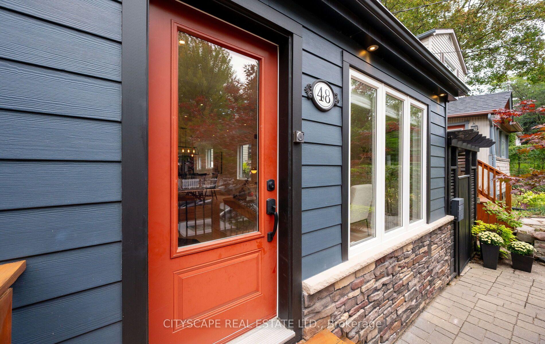 Photo 2 of 48 Golfview Avenue, Toronto, East End-Danforth — HOMEH