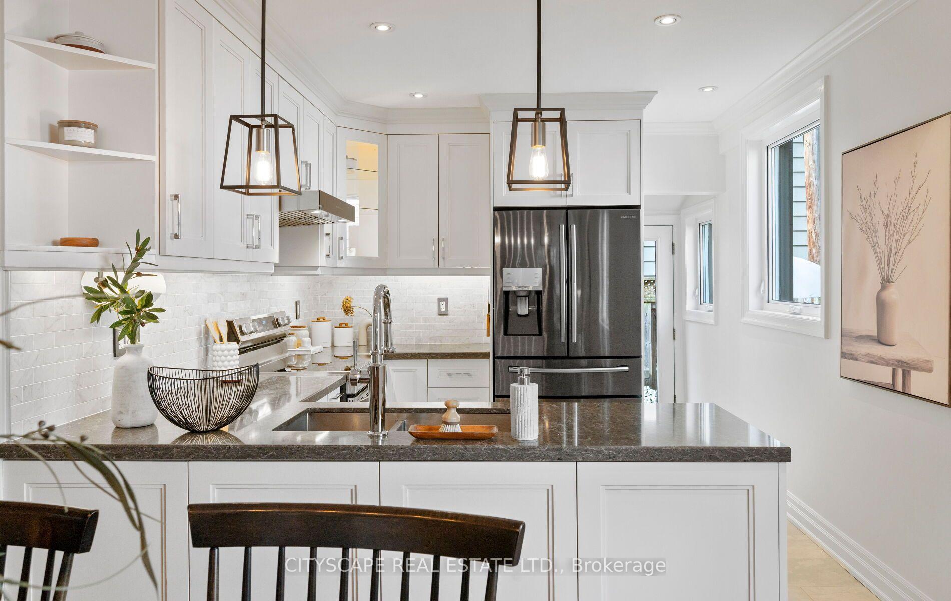 Photo 11 of 48 Golfview Avenue, Toronto, East End-Danforth — HOMEH