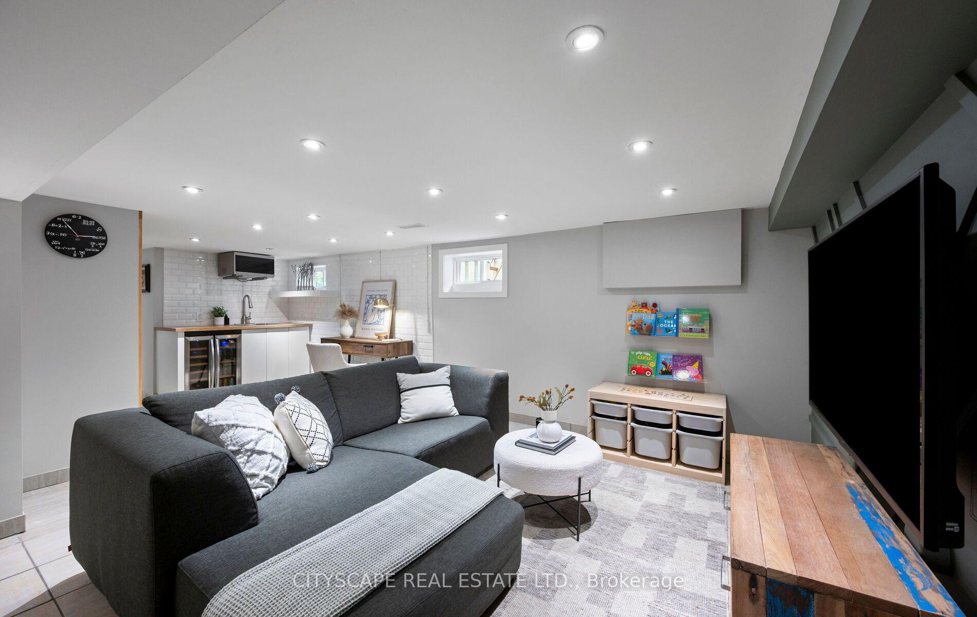 Photo 30 of 48 Golfview Avenue, Toronto, East End-Danforth — HOMEH