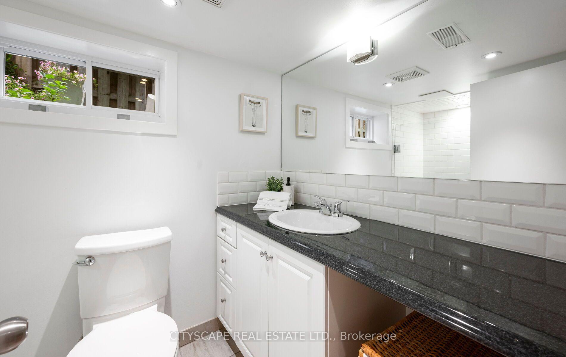 Photo 34 of 48 Golfview Avenue, Toronto, East End-Danforth — HOMEH