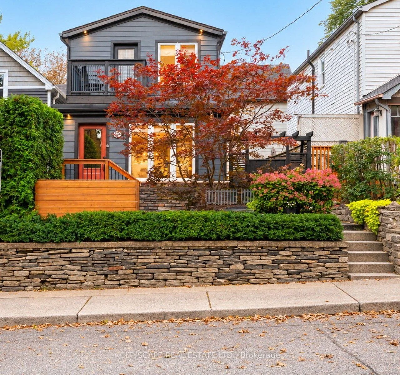 Photo 1 of 48 Golfview Avenue, Toronto, East End-Danforth — HOMEH