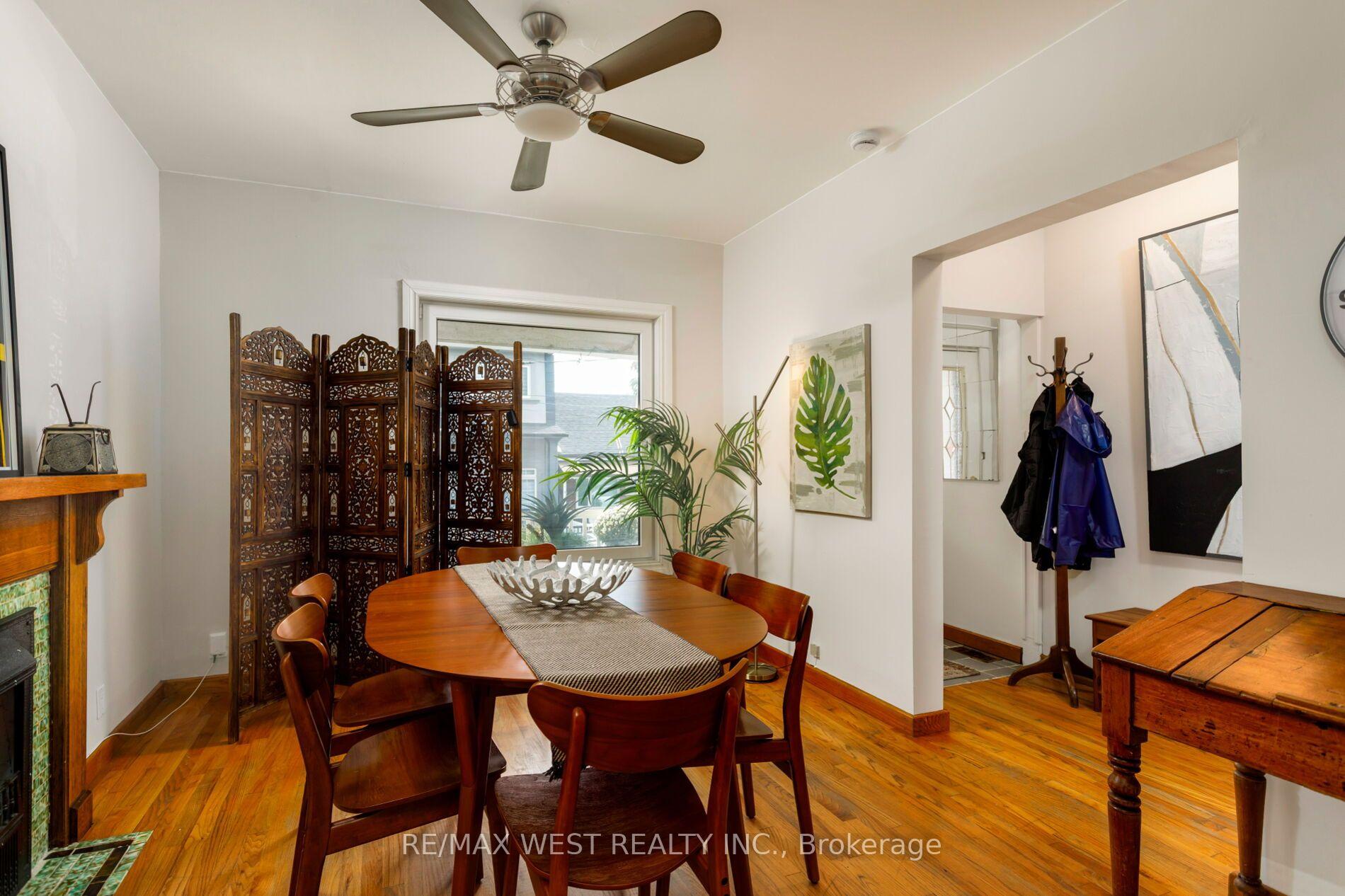 Photo 4 of 10 Marshall Street, Toronto, Little Portugal — HOMEH
