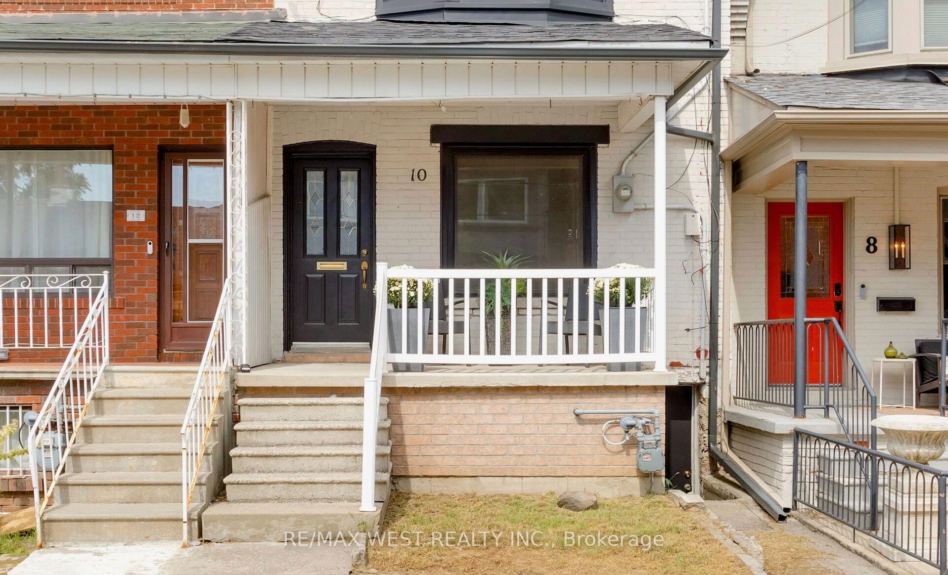 Photo 36 of 10 Marshall Street, Toronto, Little Portugal — HOMEH