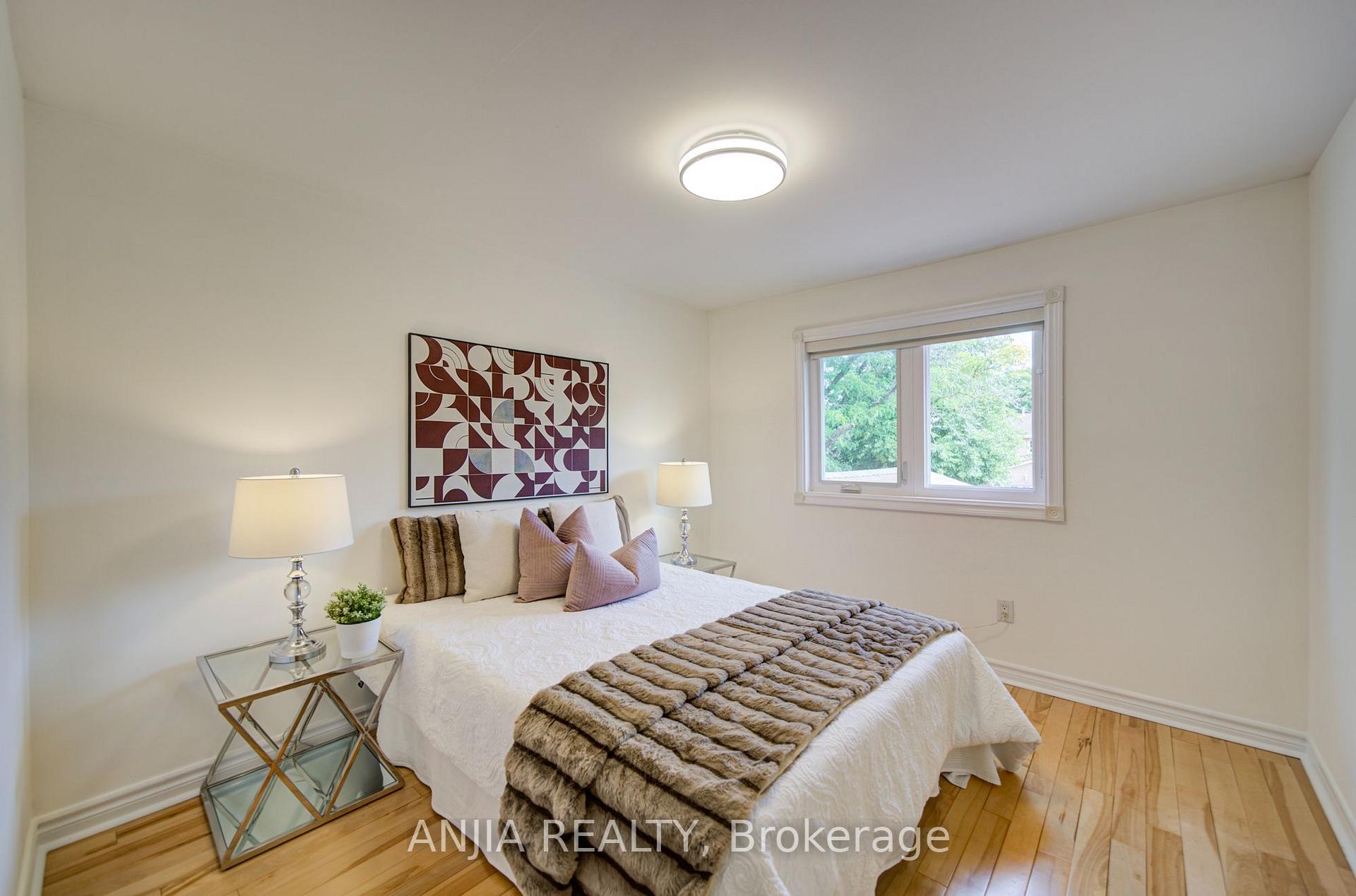 Photo 16 of 161 Tamarack Drive, Markham, Aileen-Willowbrook — HOMEH