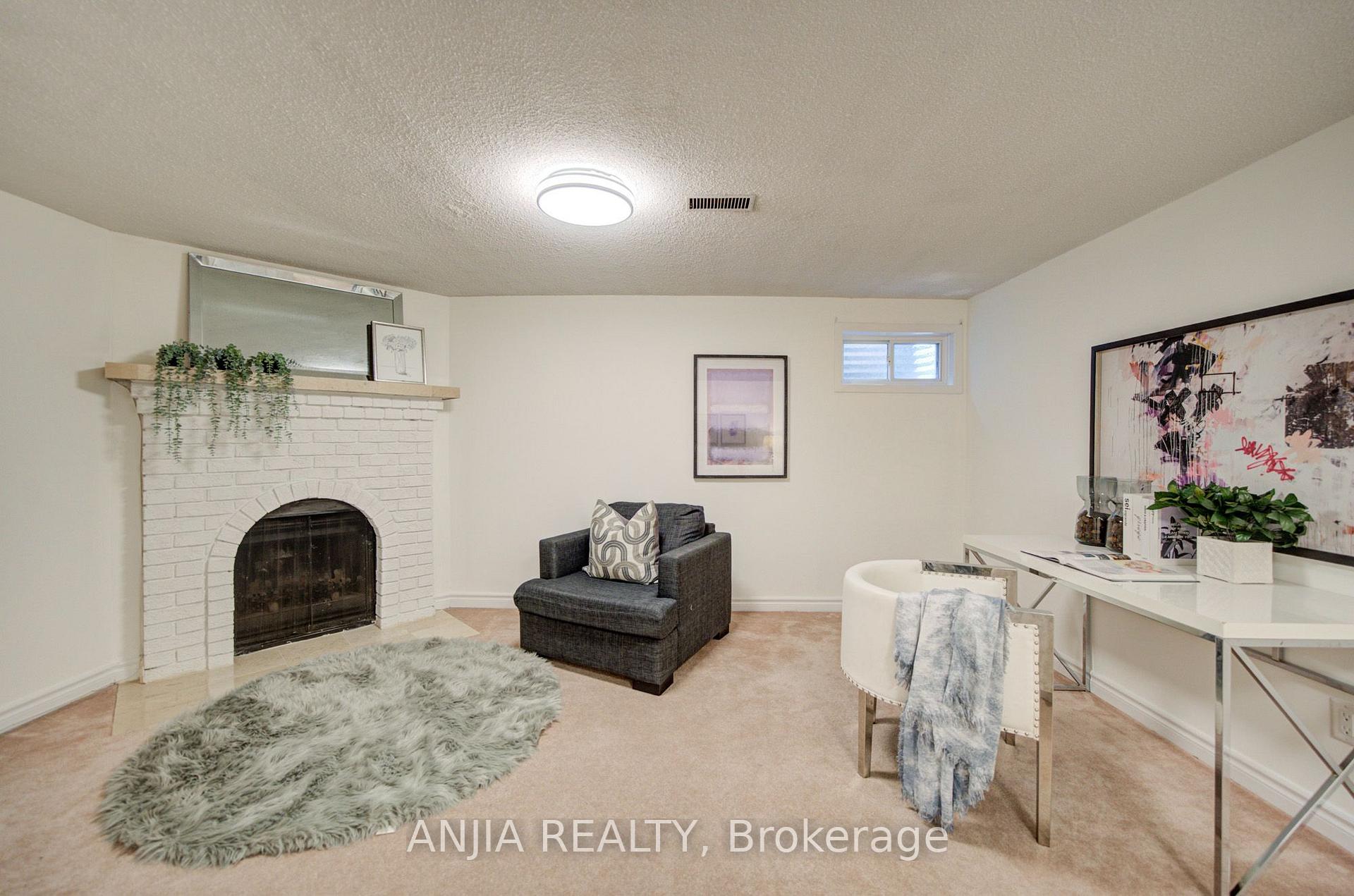 Photo 25 of 161 Tamarack Drive, Markham, Aileen-Willowbrook — HOMEH