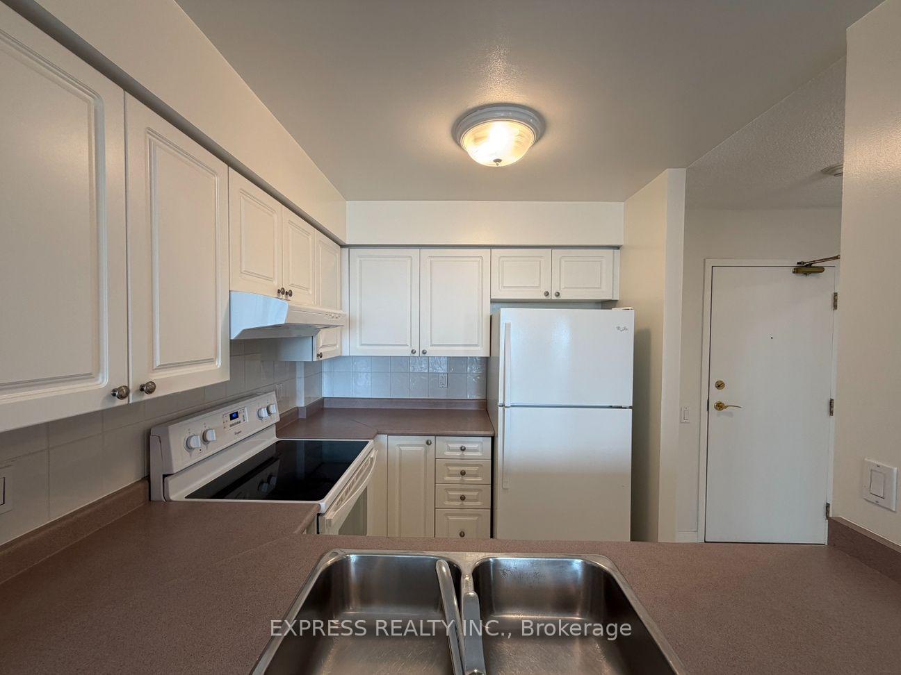 Photo 3 of Unit 1605, 8 Hillcrest Avenue, North York, Willowdale East — HOMEH