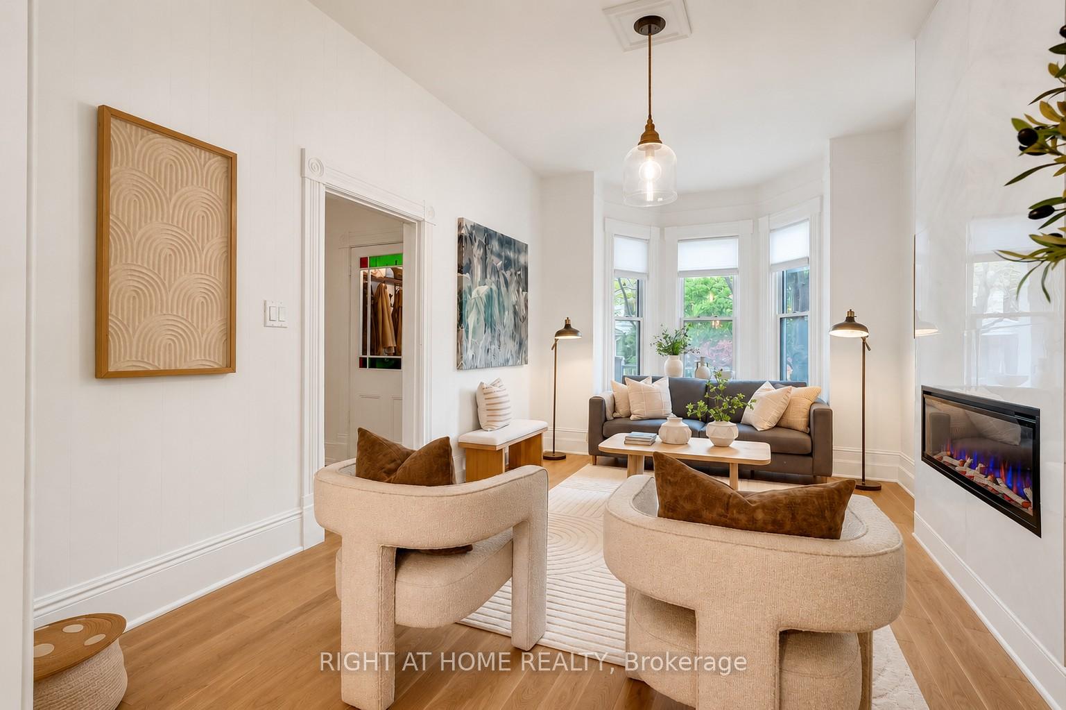 Photo 8 of 118 Lansdowne Avenue, Toronto, Roncesvalles — HOMEH