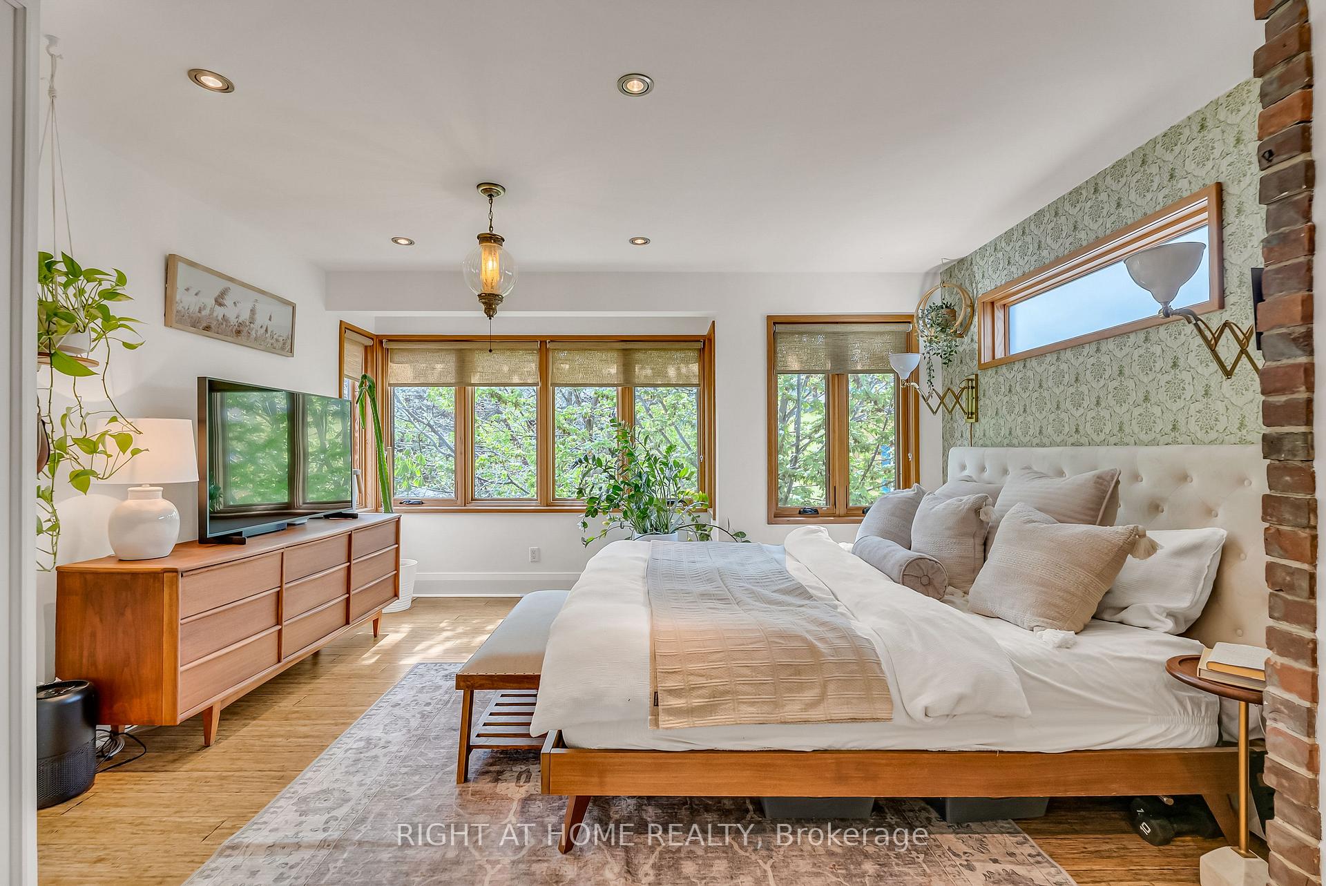 Photo 31 of 118 Lansdowne Avenue, Toronto, Roncesvalles — HOMEH