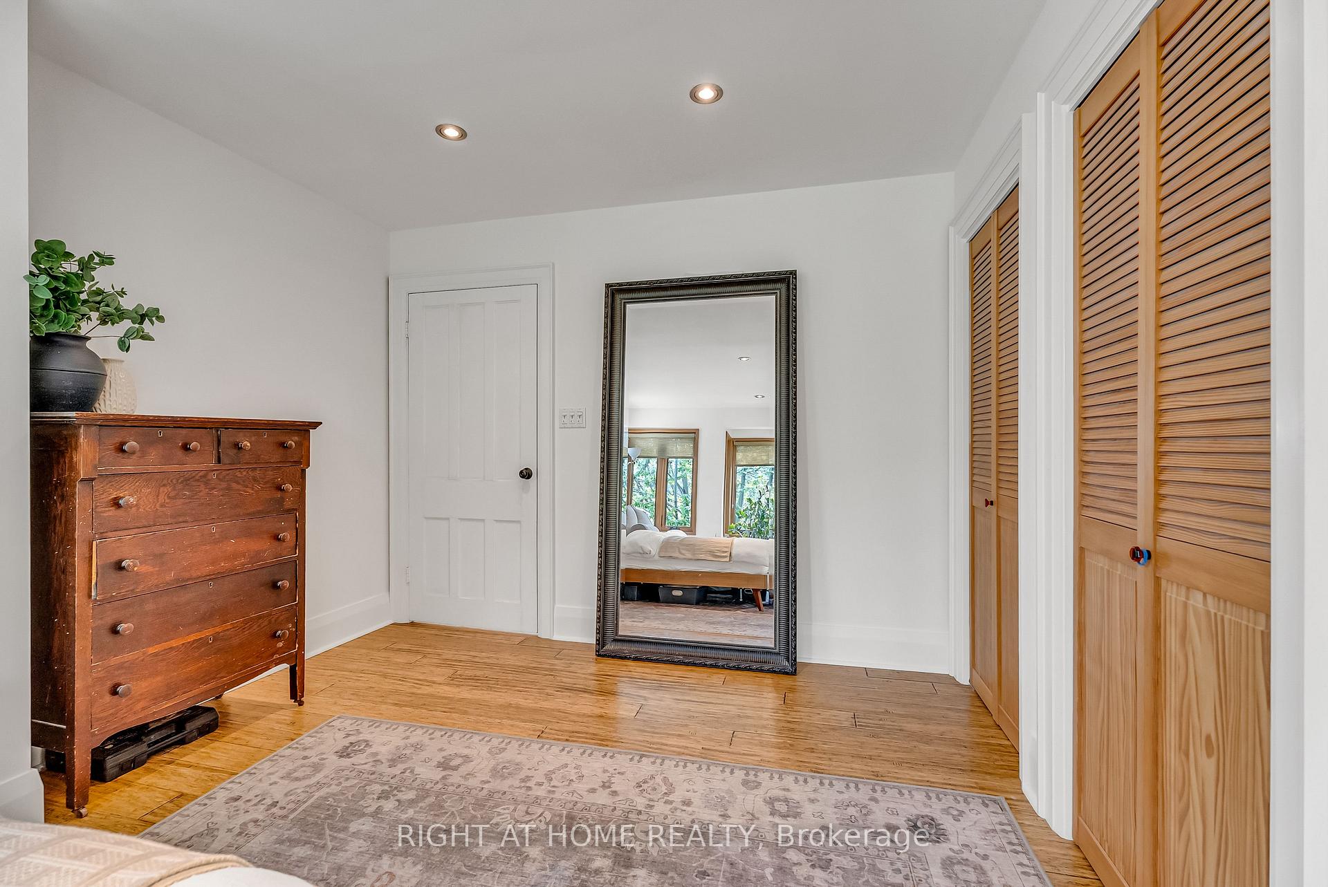 Photo 35 of 118 Lansdowne Avenue, Toronto, Roncesvalles — HOMEH