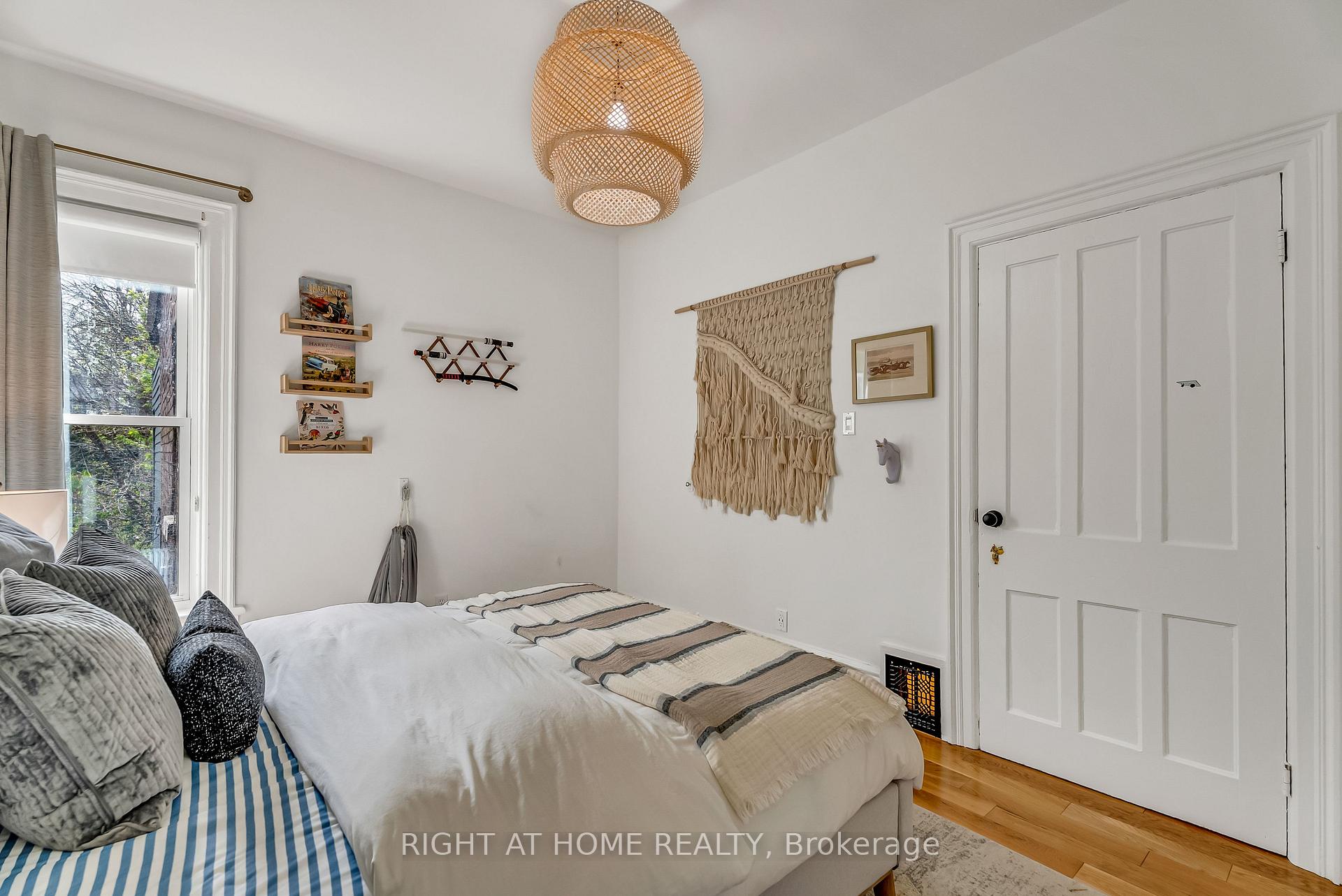 Photo 41 of 118 Lansdowne Avenue, Toronto, Roncesvalles — HOMEH