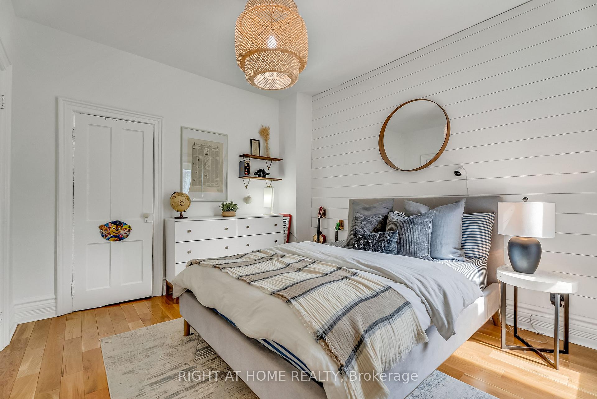Photo 40 of 118 Lansdowne Avenue, Toronto, Roncesvalles — HOMEH