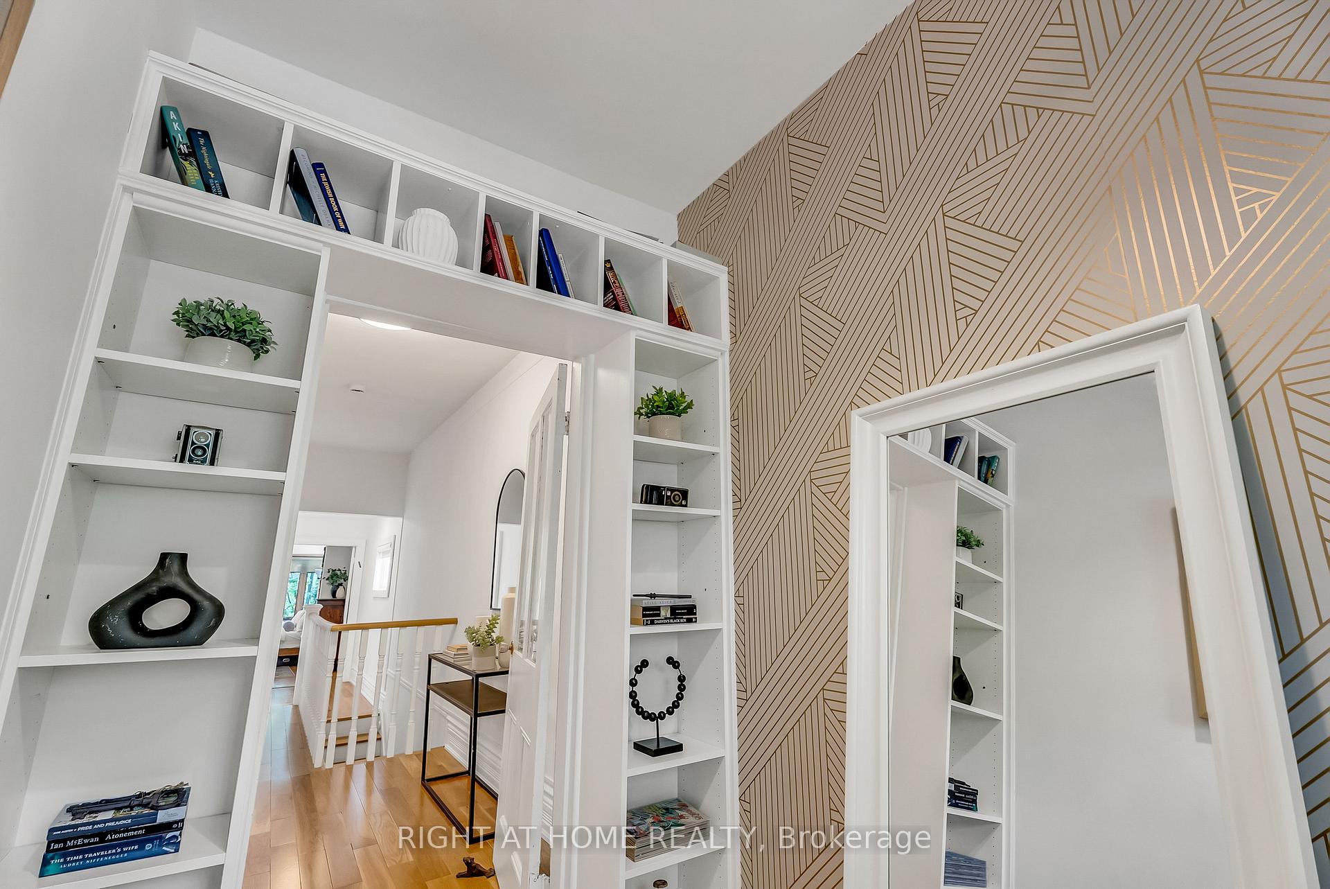 Photo 43 of 118 Lansdowne Avenue, Toronto, Roncesvalles — HOMEH