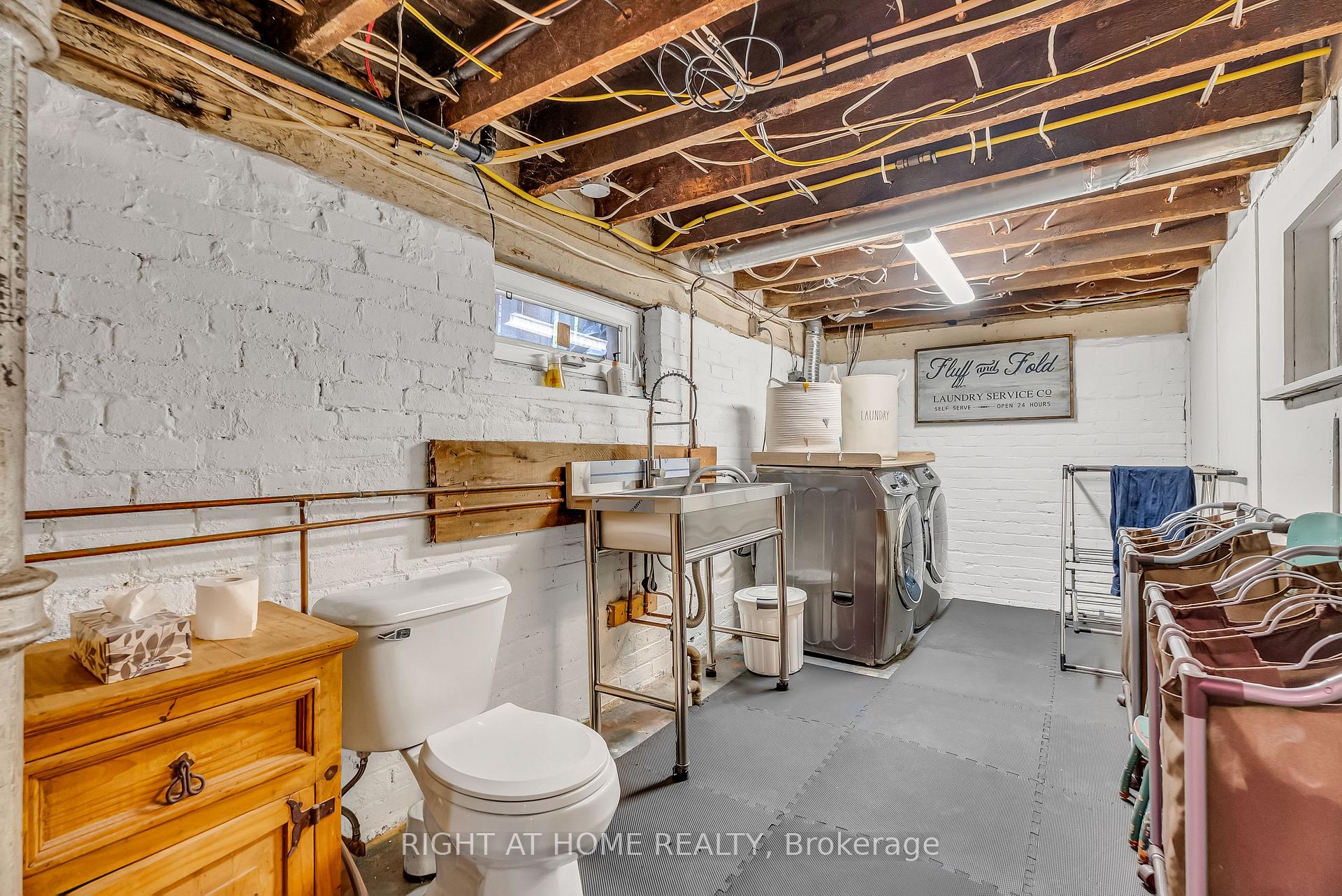 Photo 47 of 118 Lansdowne Avenue, Toronto, Roncesvalles — HOMEH