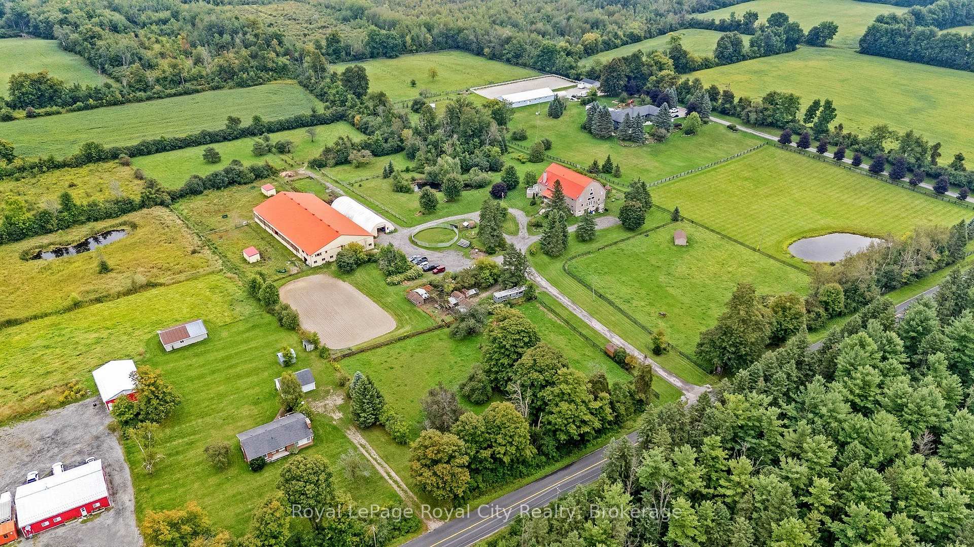 Photo 2 of 11233 2nd Line, Milton, Campbellville — HOMEH