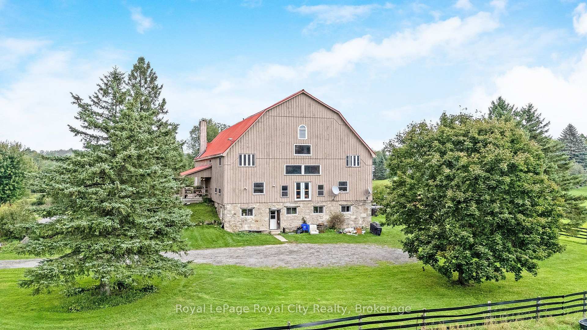 Photo 7 of 11233 2nd Line, Milton, Campbellville — HOMEH