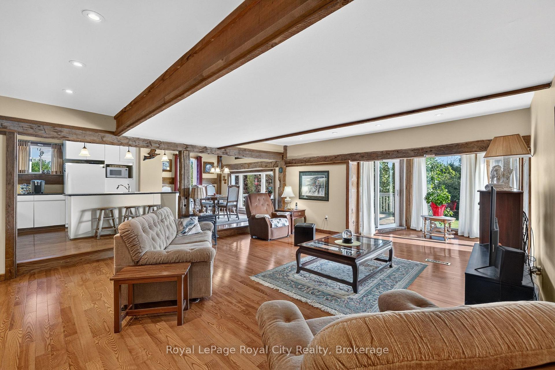 Photo 11 of 11233 2nd Line, Milton, Campbellville — HOMEH