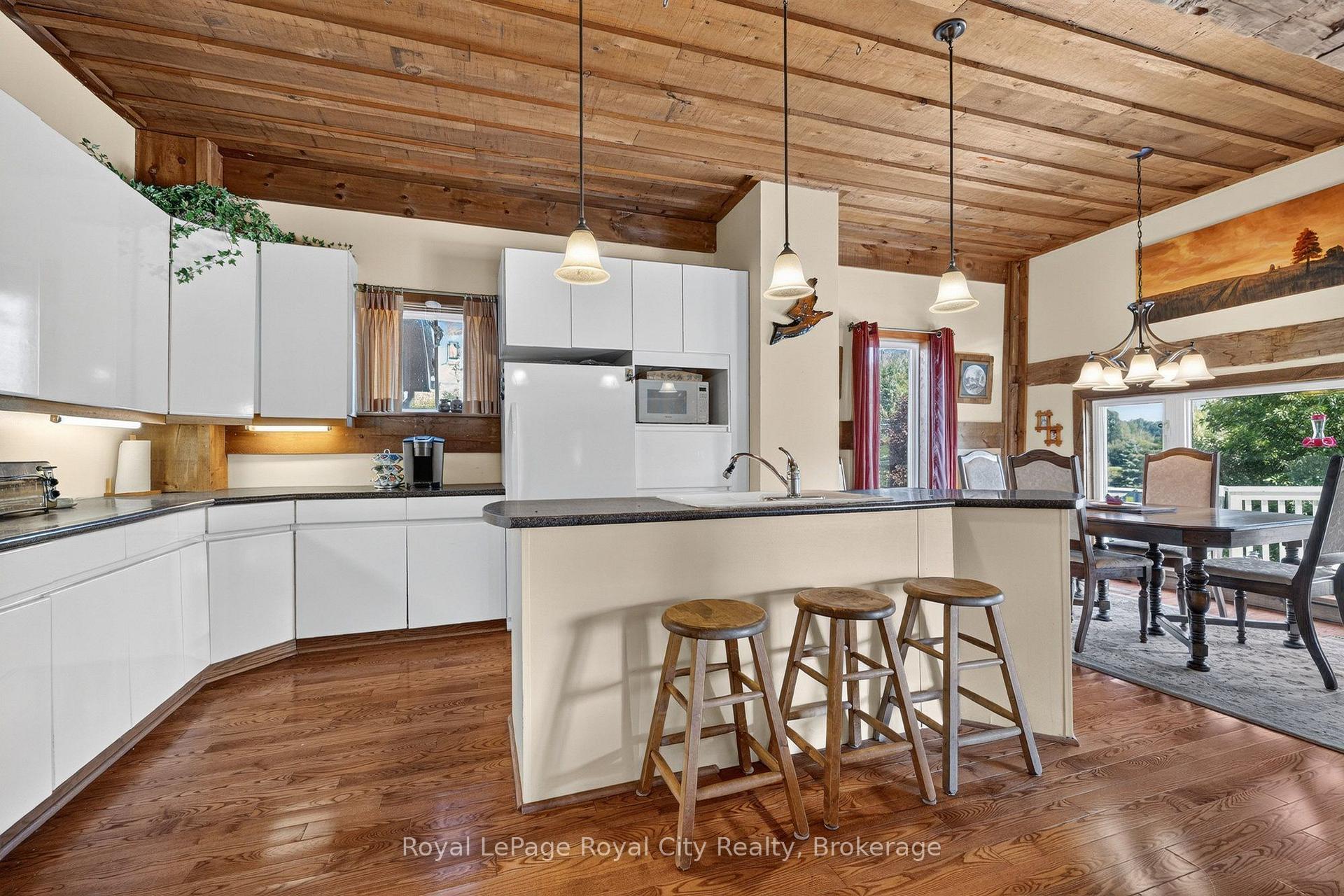 Photo 12 of 11233 2nd Line, Milton, Campbellville — HOMEH