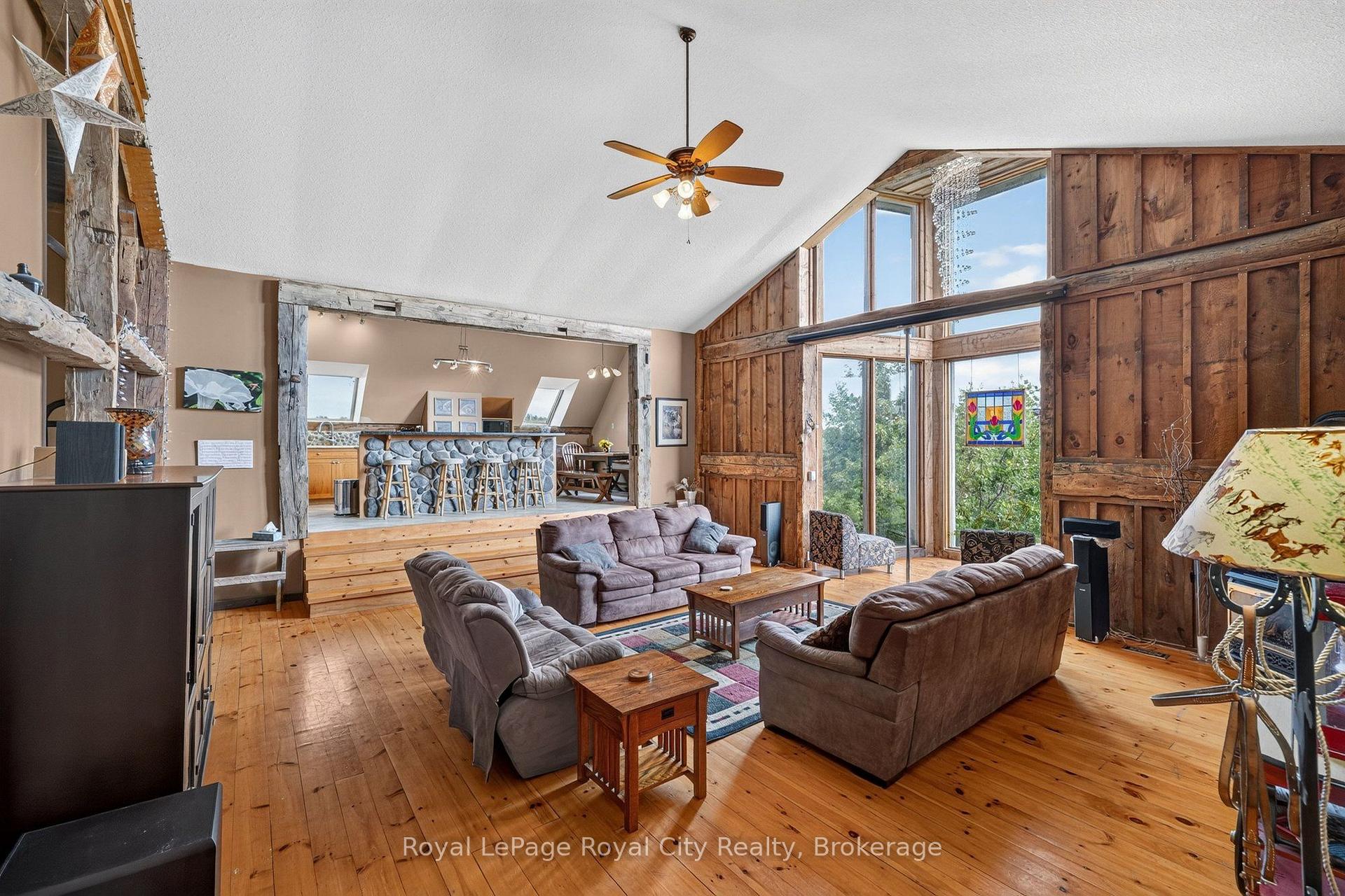 Photo 18 of 11233 2nd Line, Milton, Campbellville — HOMEH