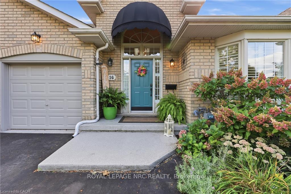 Photo 3 of 16 Red Haven Drive, Grimsby, Grimsby Beach — HOMEH
