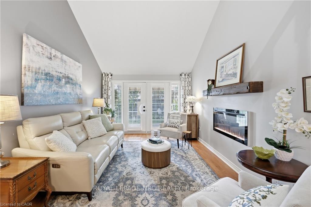 Photo 6 of 16 Red Haven Drive, Grimsby, Grimsby Beach — HOMEH