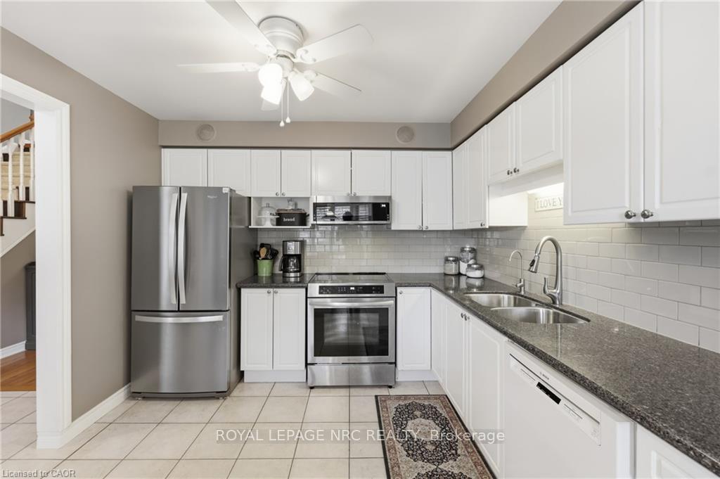 Photo 12 of 16 Red Haven Drive, Grimsby, Grimsby Beach — HOMEH