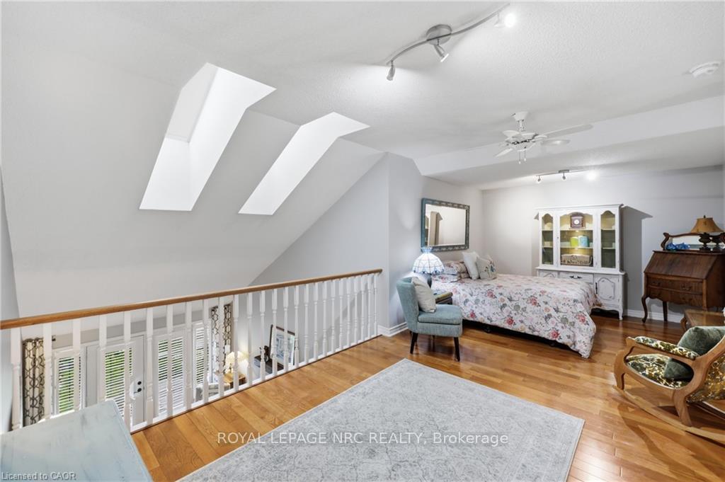 Photo 21 of 16 Red Haven Drive, Grimsby, Grimsby Beach — HOMEH