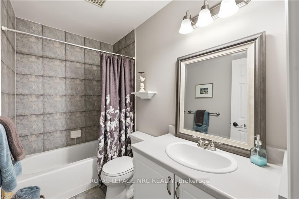 Photo 27 of 16 Red Haven Drive, Grimsby, Grimsby Beach — HOMEH
